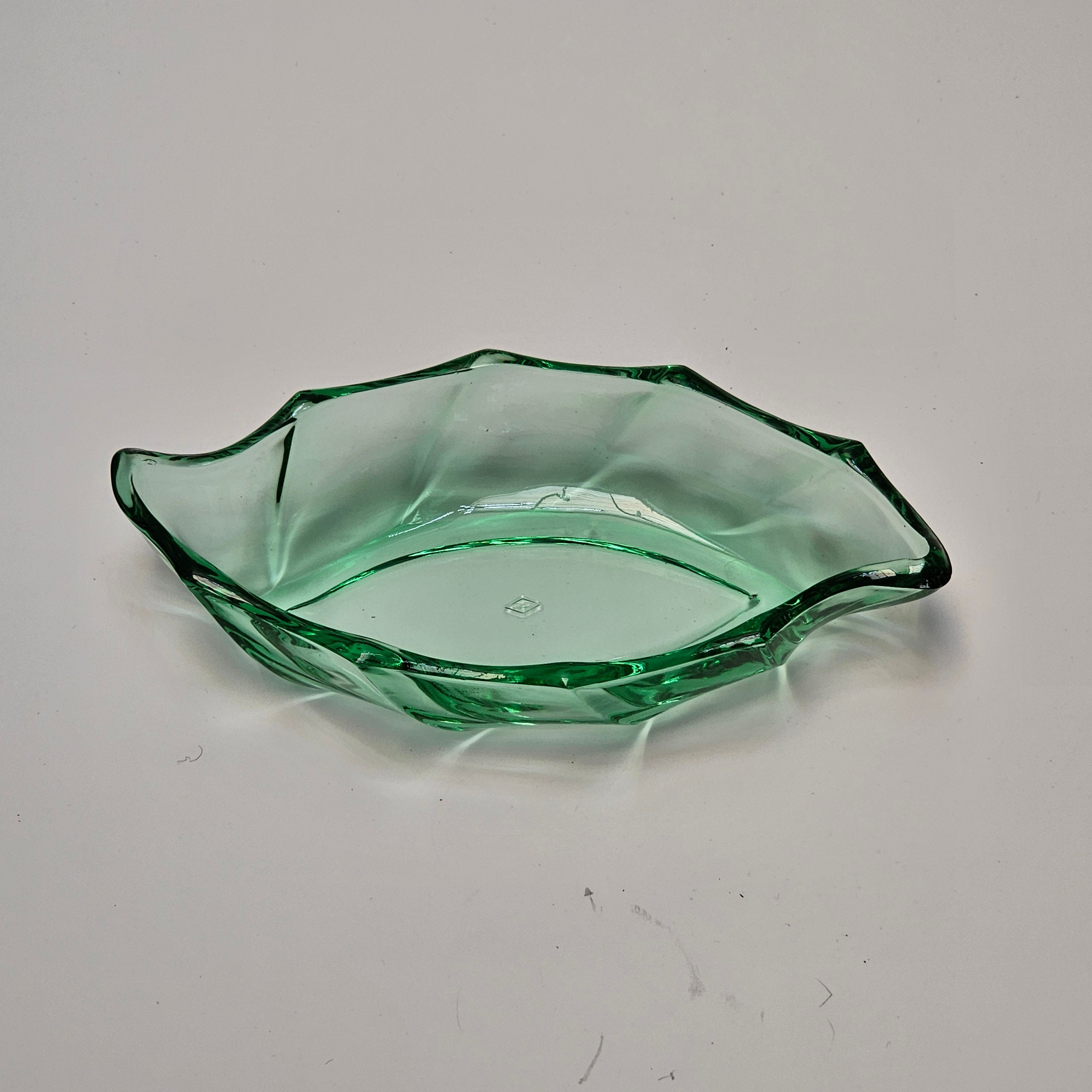 Heisey 7" Twist Moongleam Pickle Dish