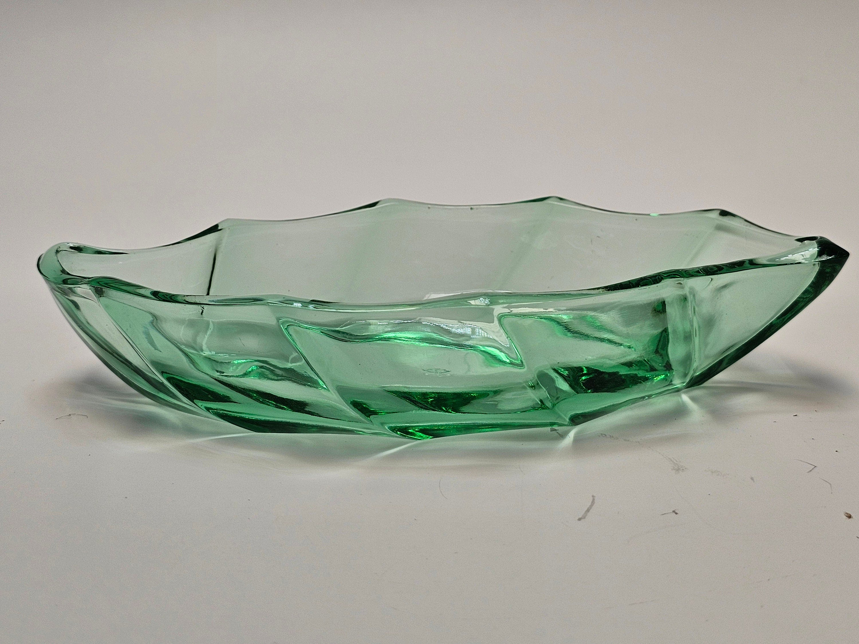 Heisey 7" Twist Moongleam Pickle Dish