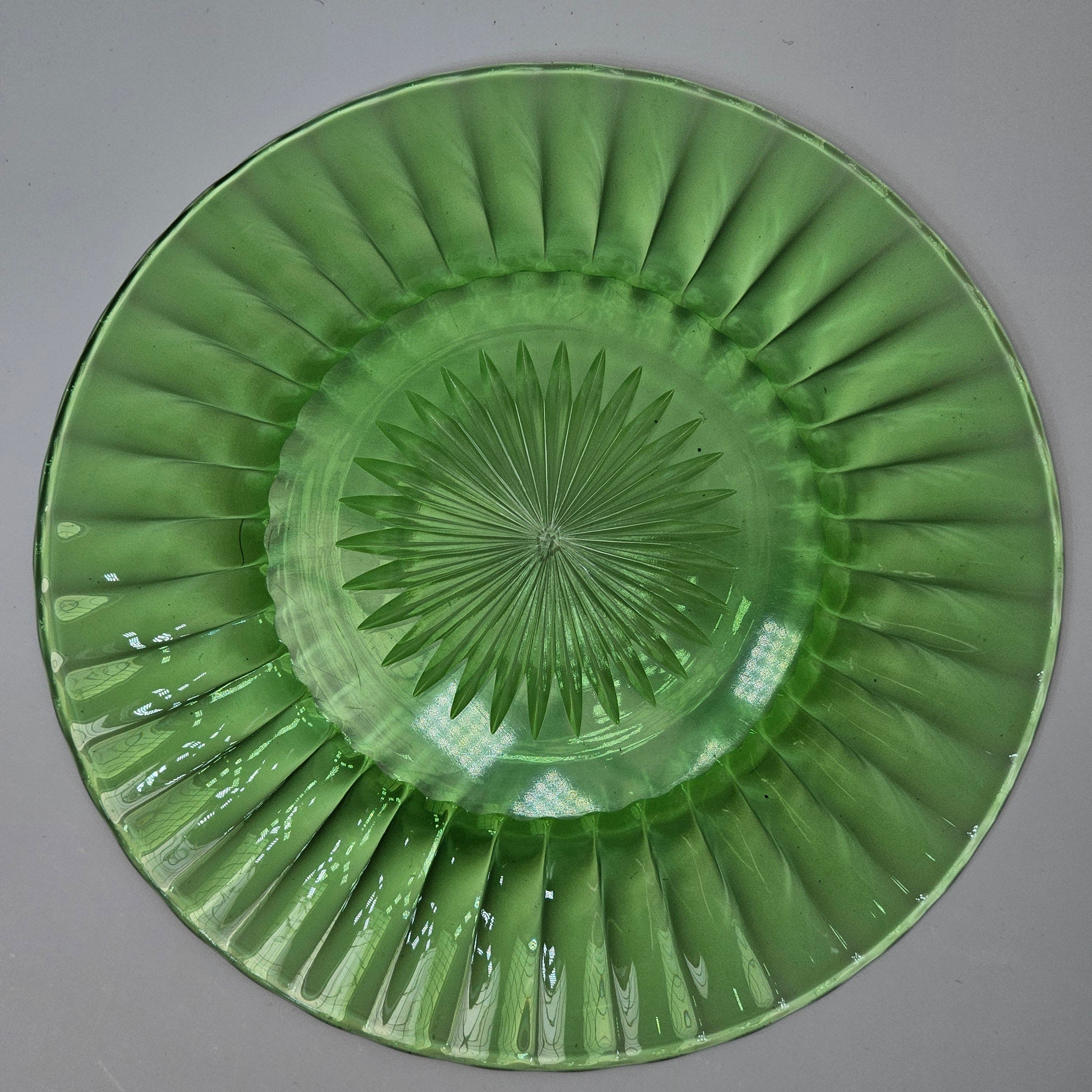 Heisey 7 1/2" Salad Plate Ridge and Star Moongleam Green