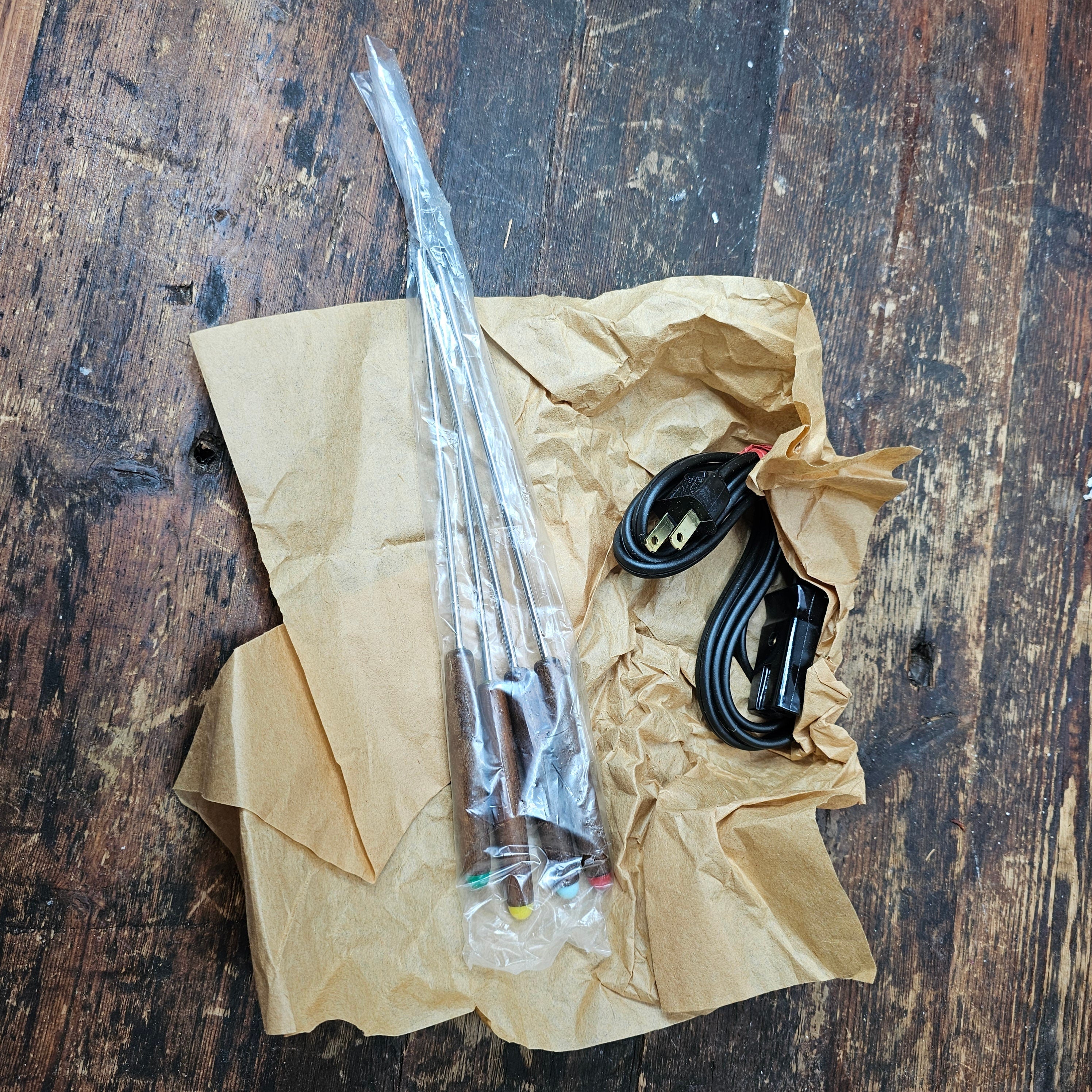 1980s Regal Mardi-Gras Electric Fondue Set Retro Design Made In USA NOS