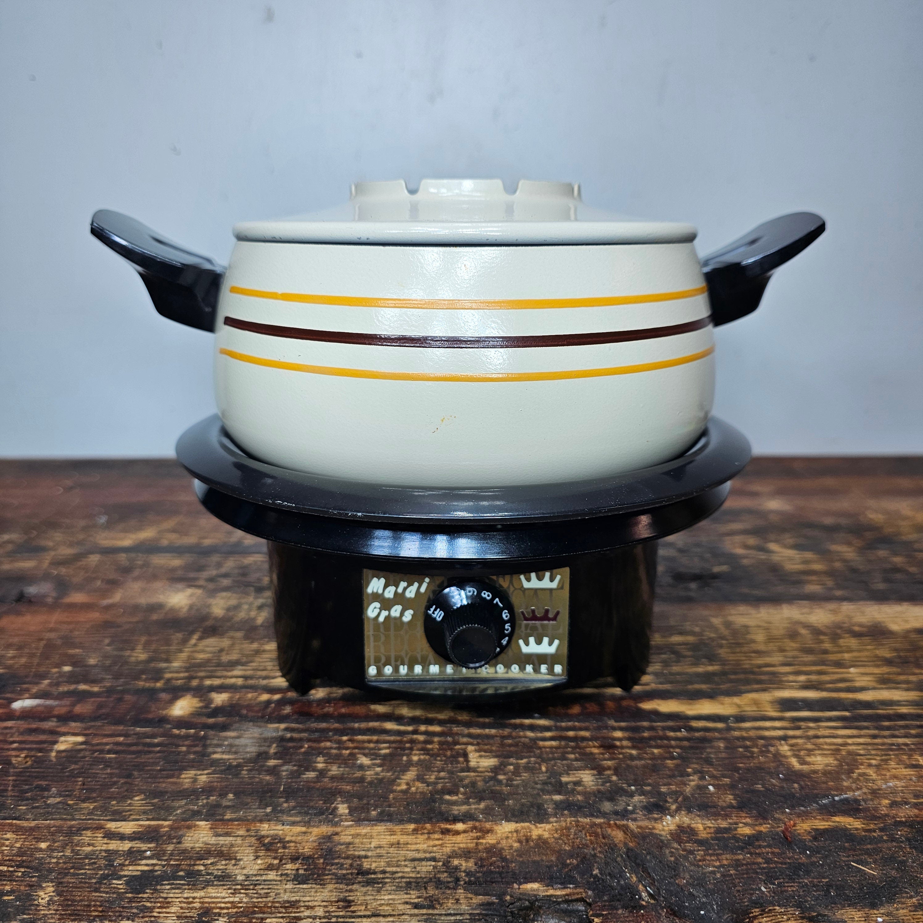 1980s Regal Mardi-Gras Electric Fondue Set Retro Design Made In USA NOS