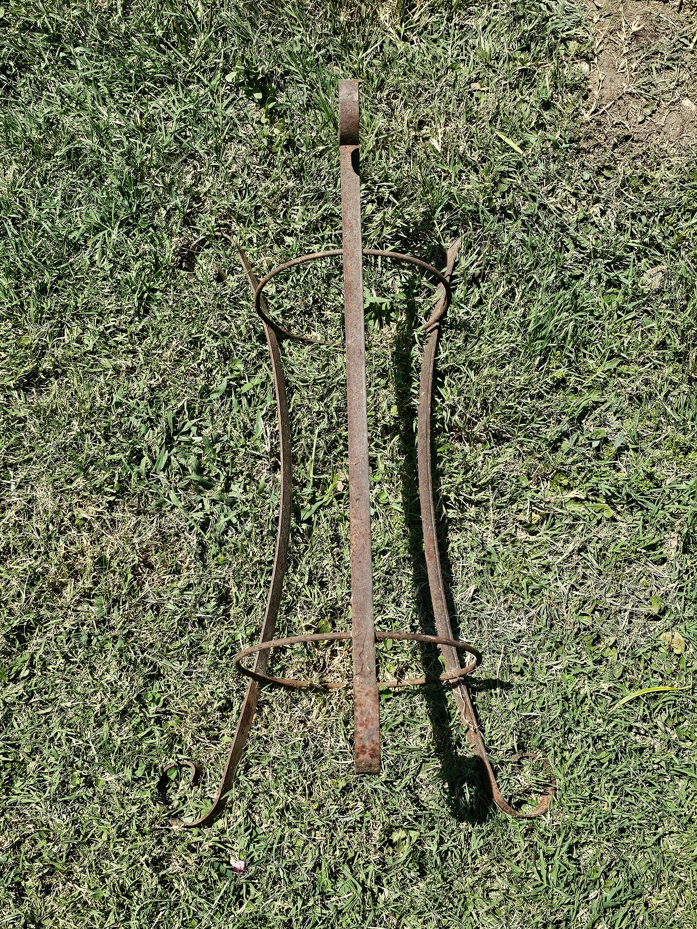 Spanish Revival Style Metal Scroll Planter Holder Stand 26.5" H