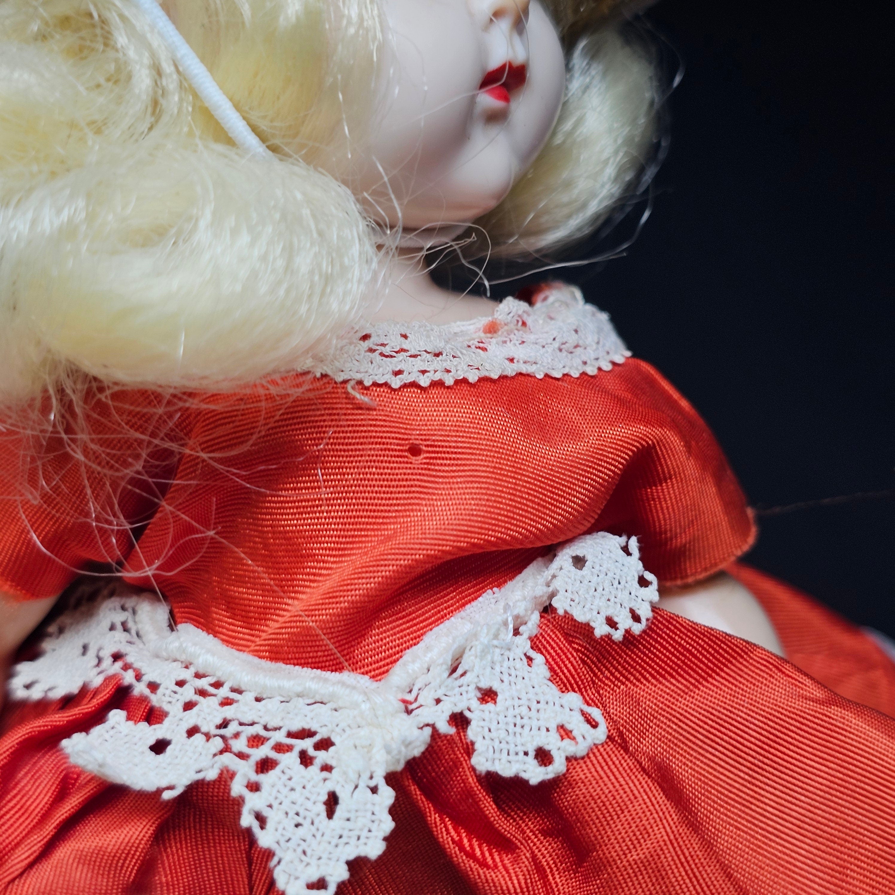 Vintage Vogue Ginny Bent Knee Walker Doll 8" 1950's