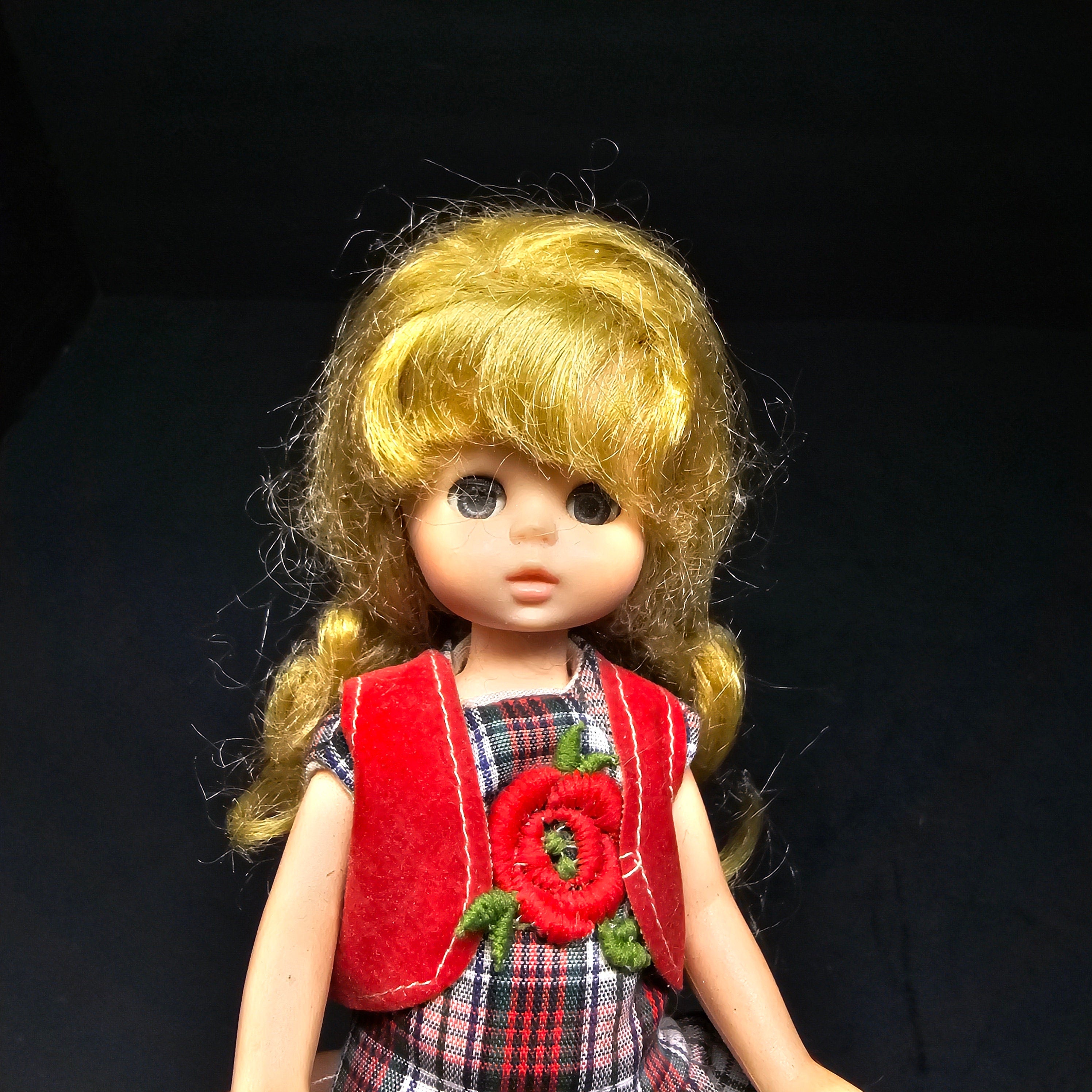 Symbol of Quality Doll #7021 Made In Marlene Peterson Outfits 7.5"