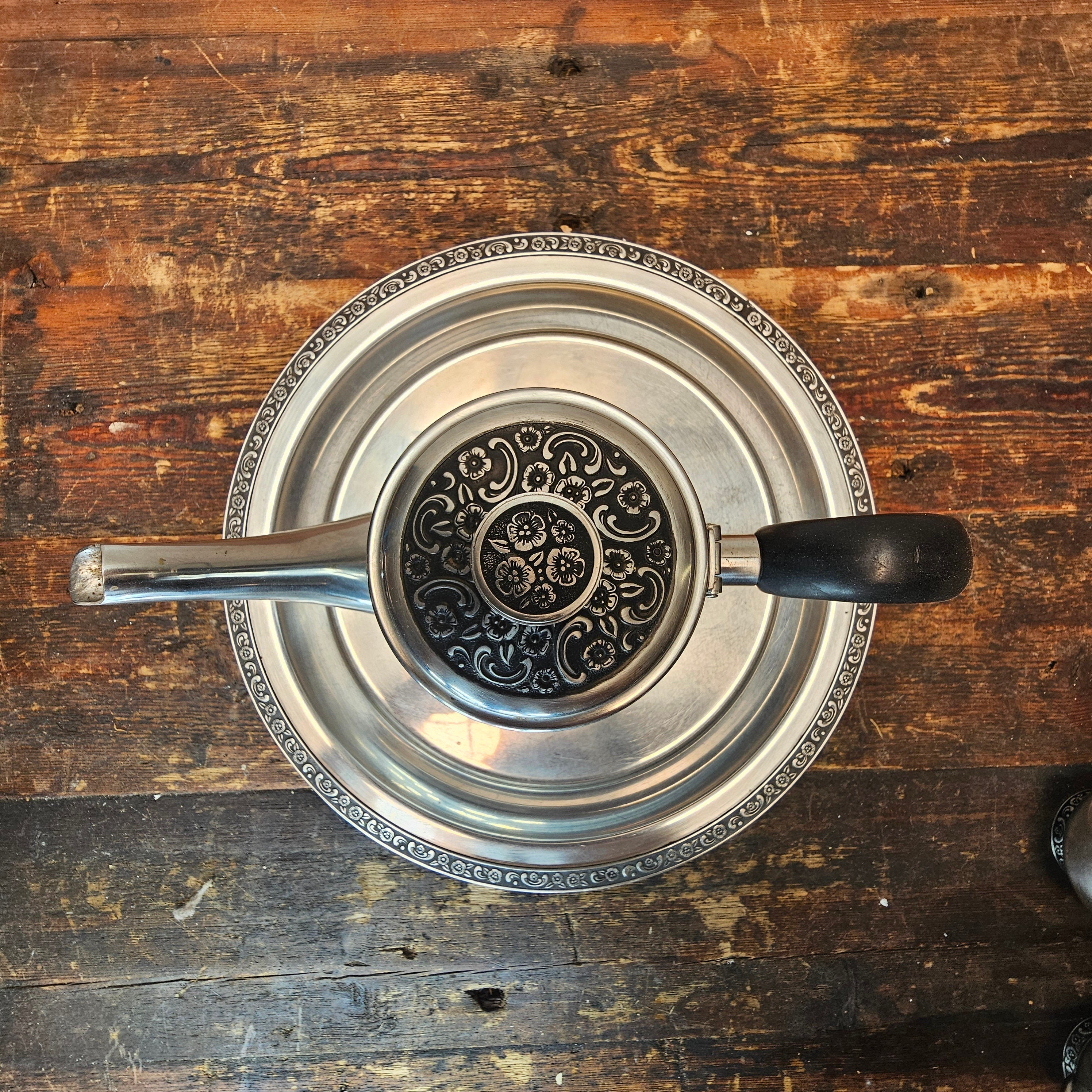 Oneida Mediterranean 18/8 Stainless Tea Set + Monterey Stainless Steel Pot