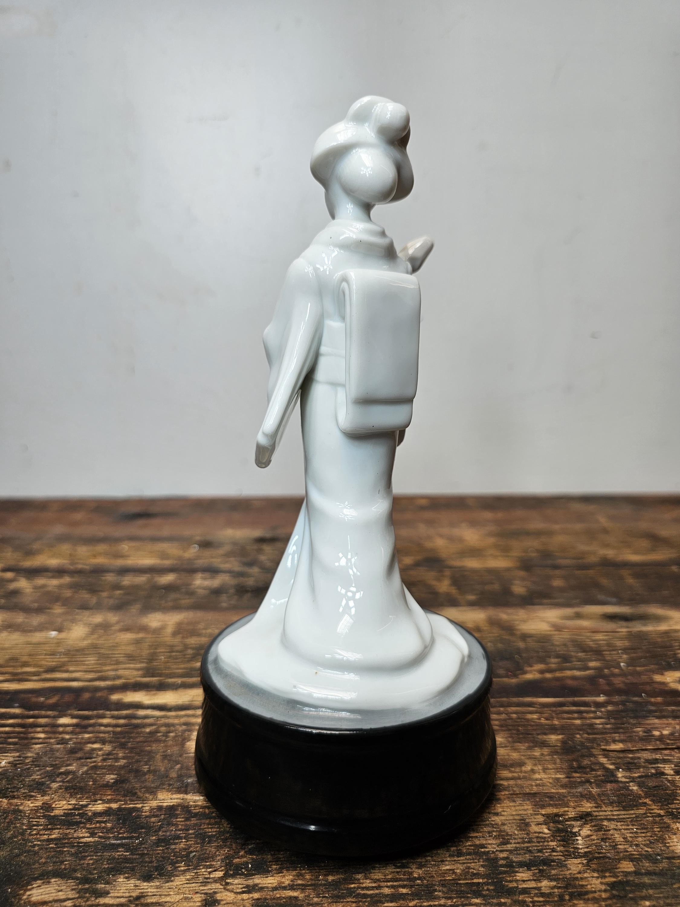 Vintage Rosenthal Netter Made In Japan Porcelain Geisha Music Box