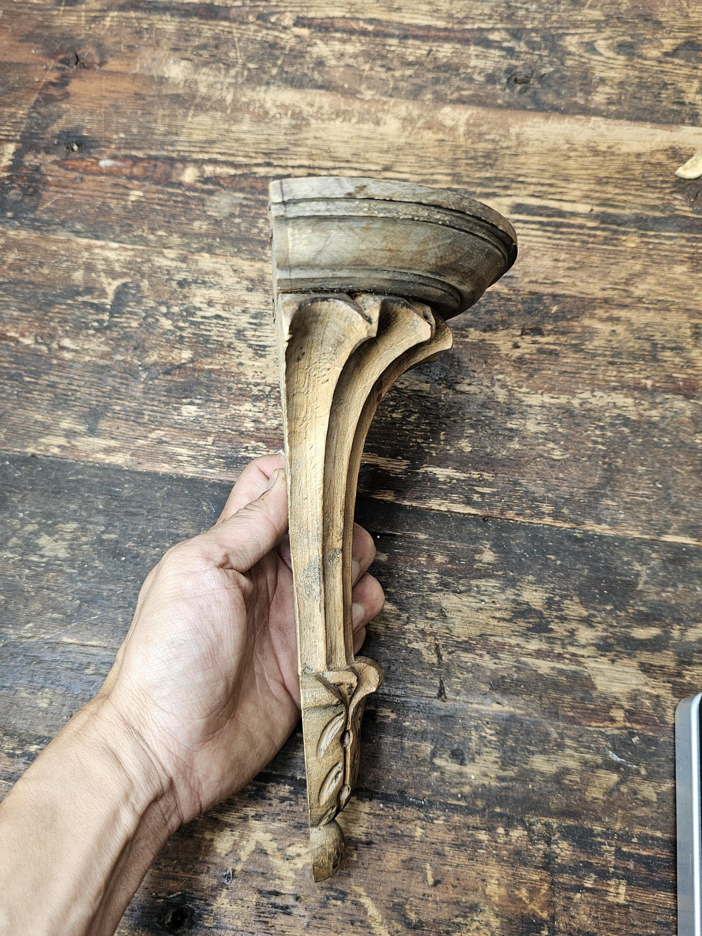Vintage Hand Carved Italian Florentine Wood Shelf Bracket 9 5/8"H