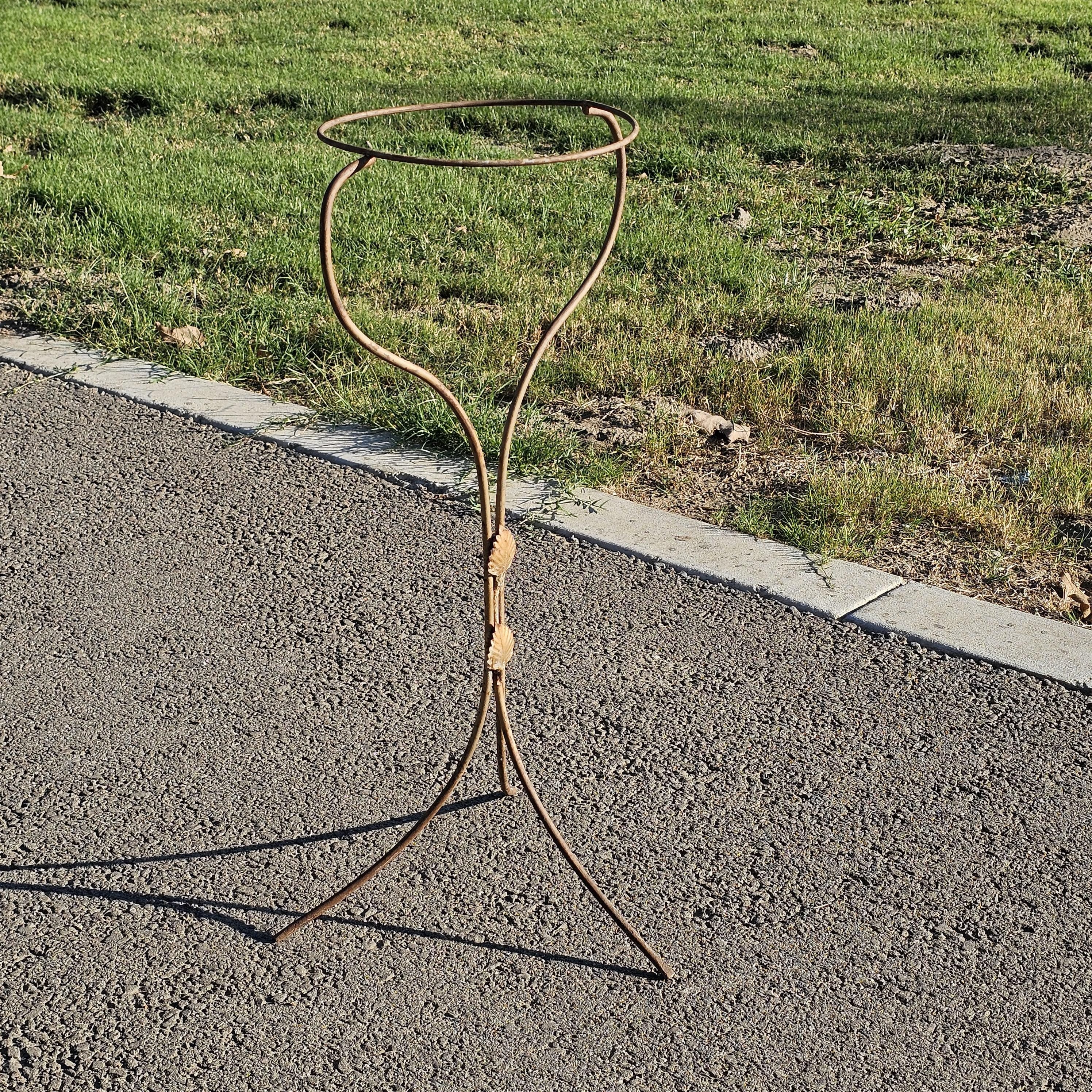 Vintage Metal Wire Plant Stand 29"H