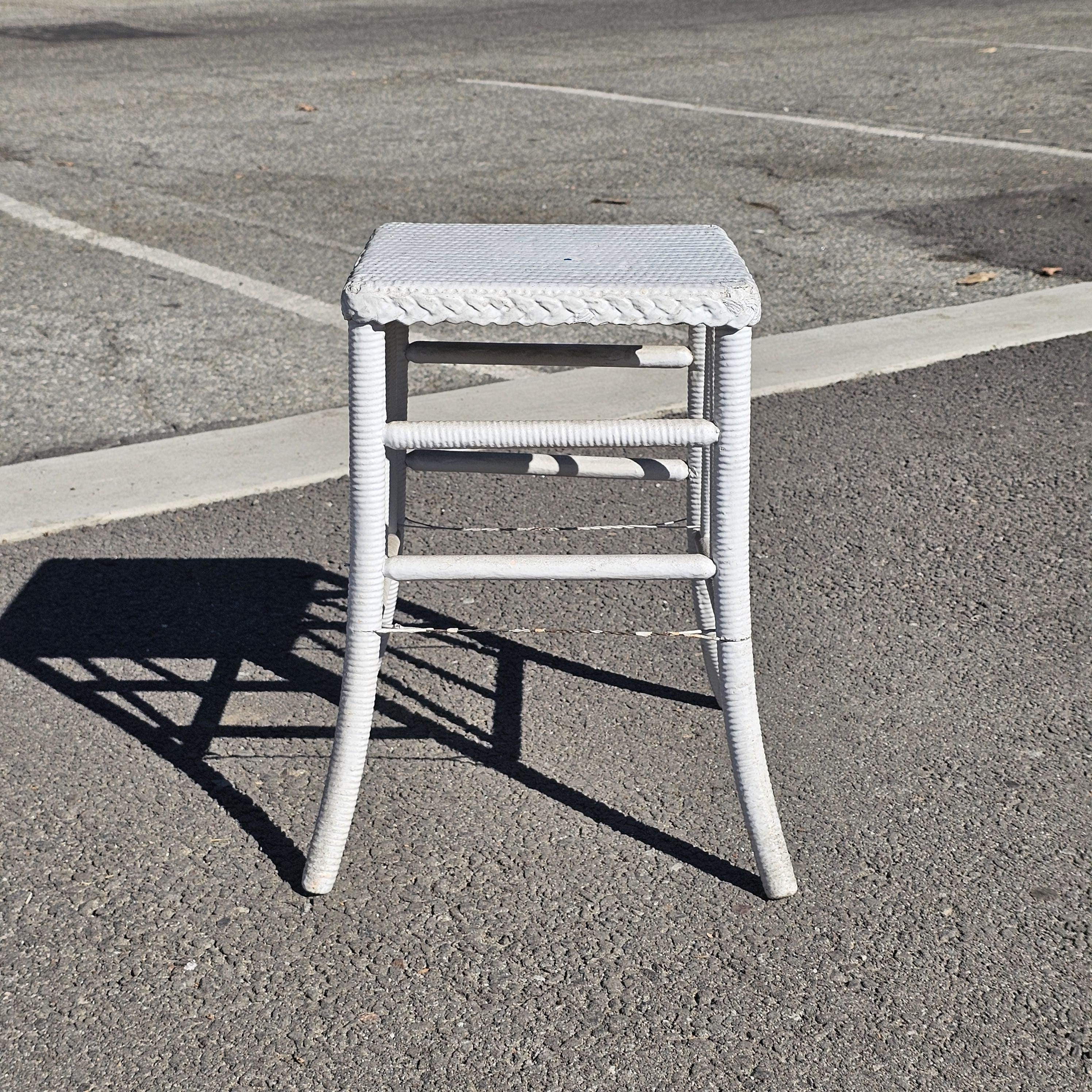 Petite Vintage White Wicker Side Table / Stool / Plant Stand 17.5"H