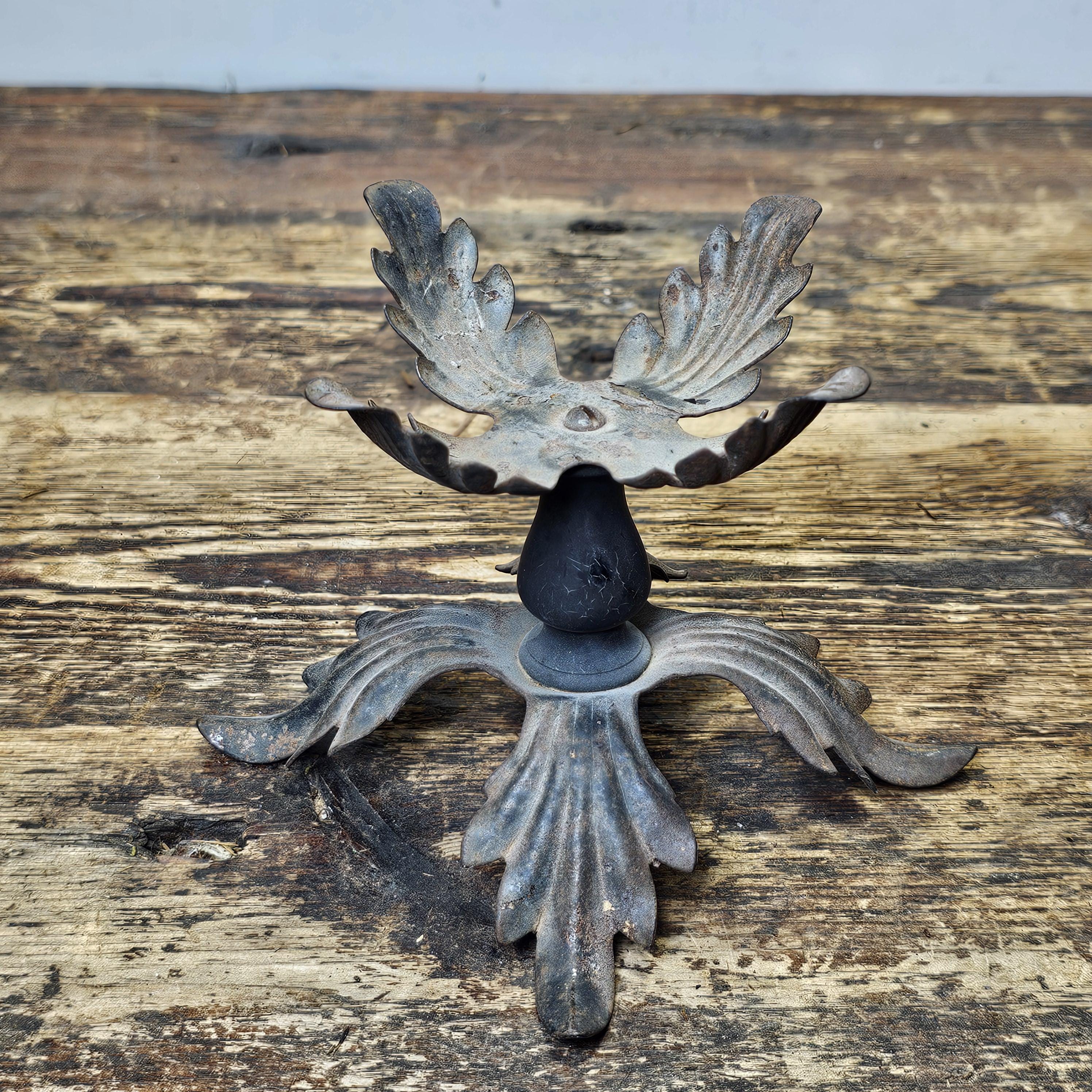 Vintage Rusty Tea Light Candle Holder With Stand 5"H