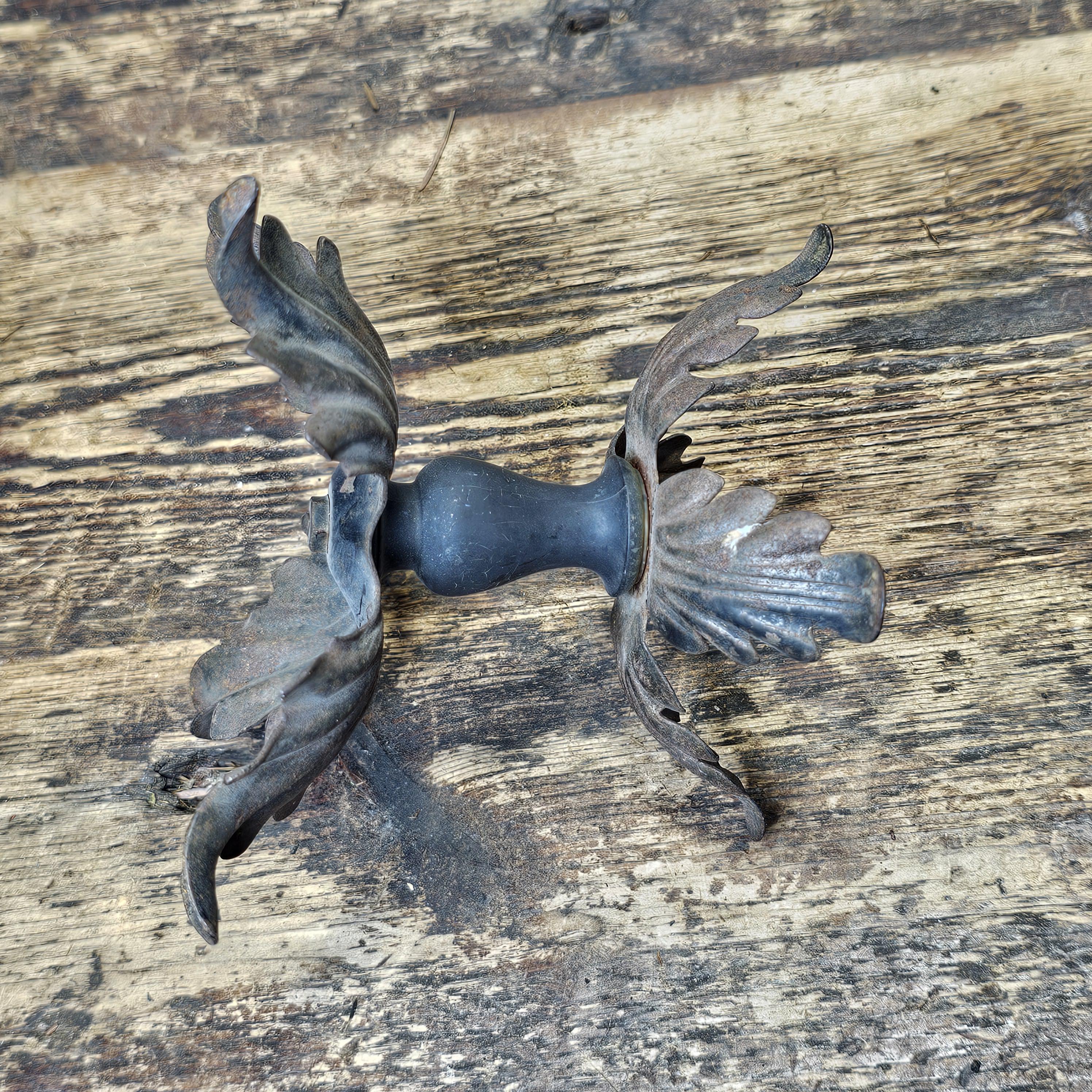 Vintage Rusty Tea Light Candle Holder With Stand 5"H