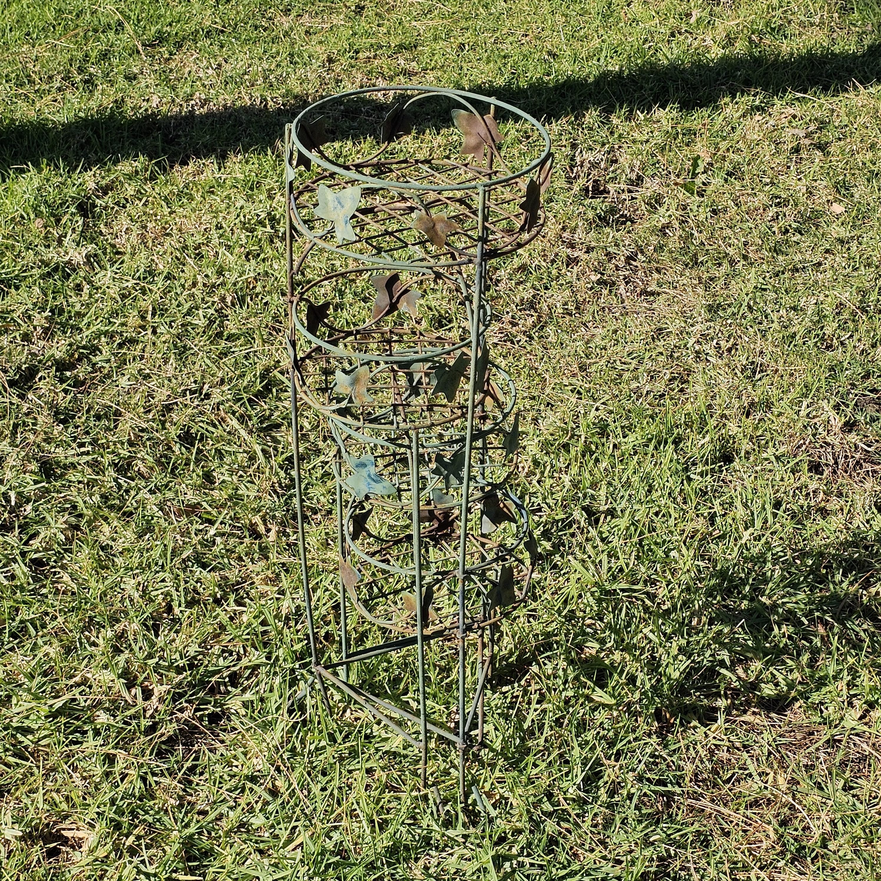 Vintage Rusty 4 Pot Plant Stand With Leaves Weathered 28"H