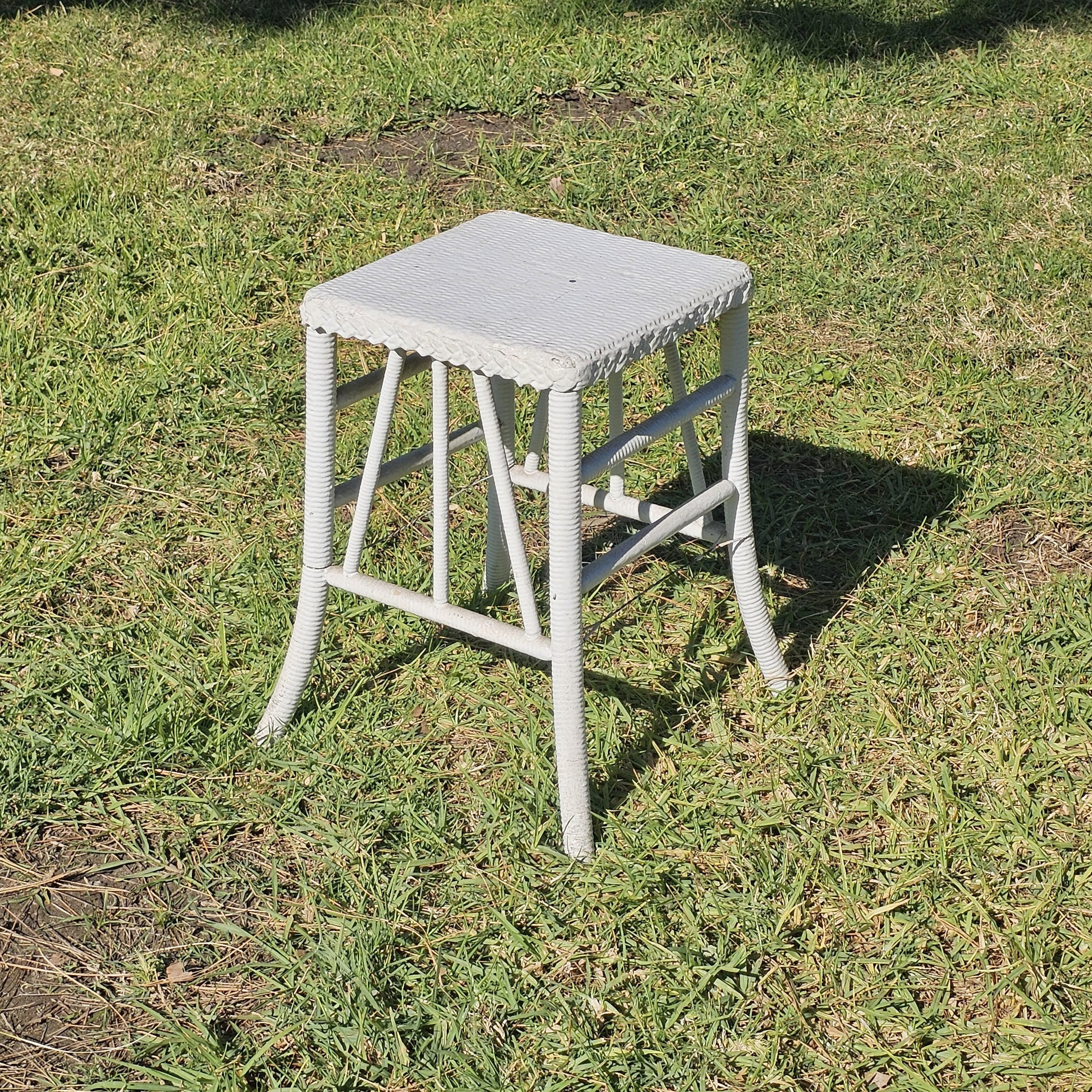 Petite Vintage White Wicker Side Table / Stool / Plant Stand 17.5"H