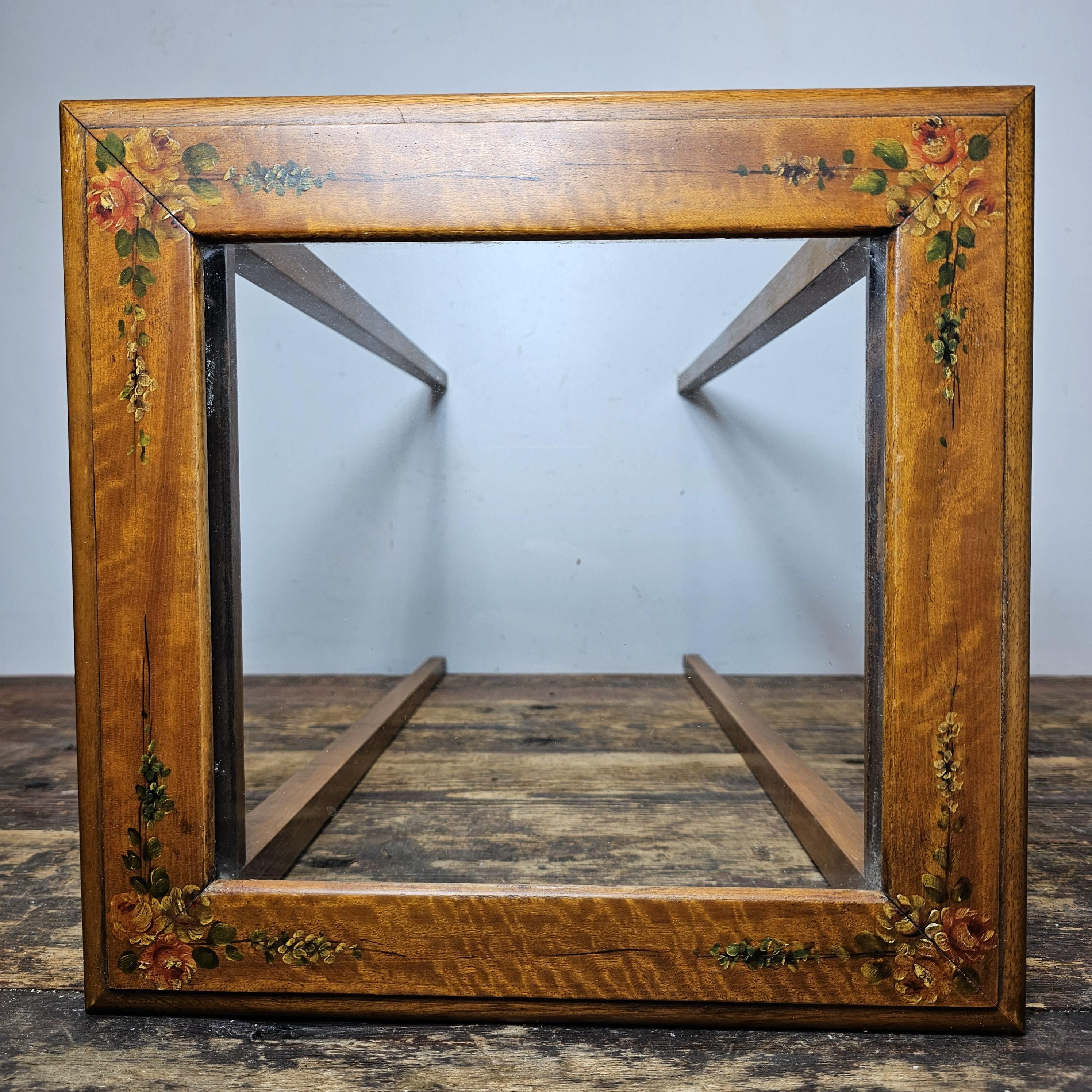 Antique 1920s FLINT & HORNER Hand-painted Nesting Tables with Pencil Post Legs