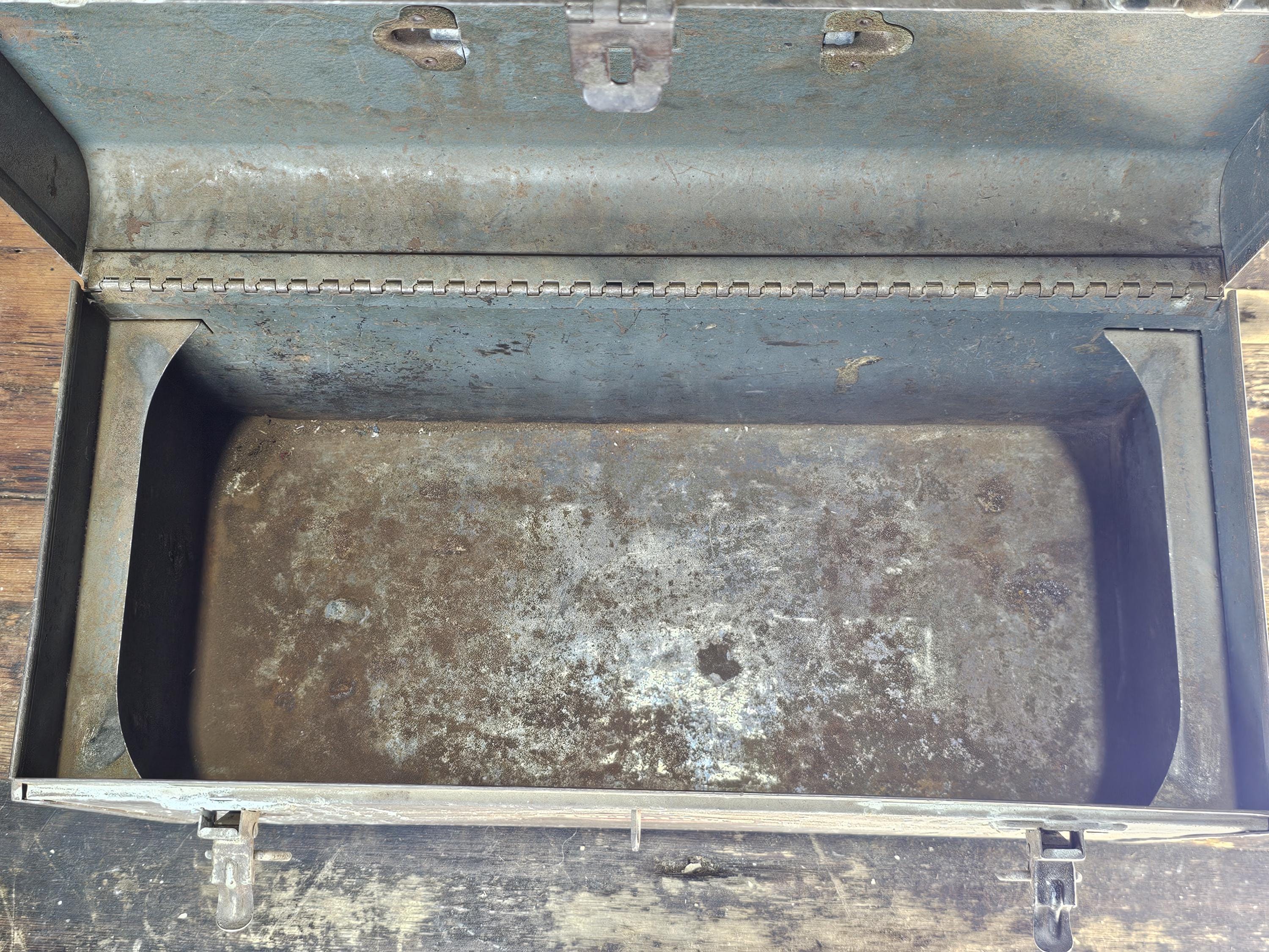 1950s Craftsman 6500 Mechanic Tool box With Tray 18"L x 8"D x 9"H