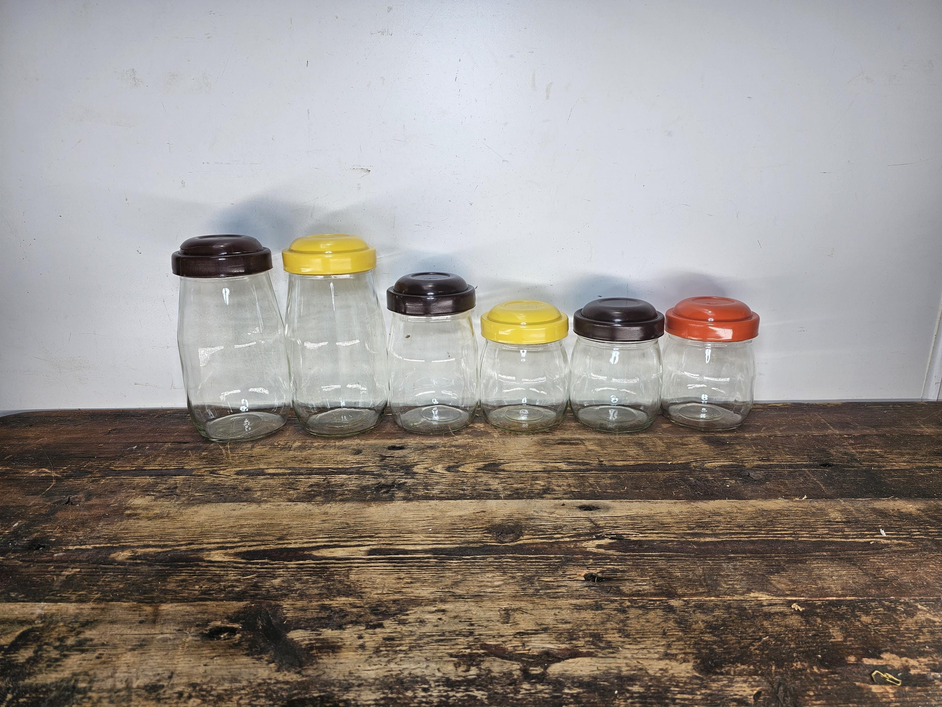Set of 6 Vintage Carlton Glass & Action Industries Glass Jars With Lids