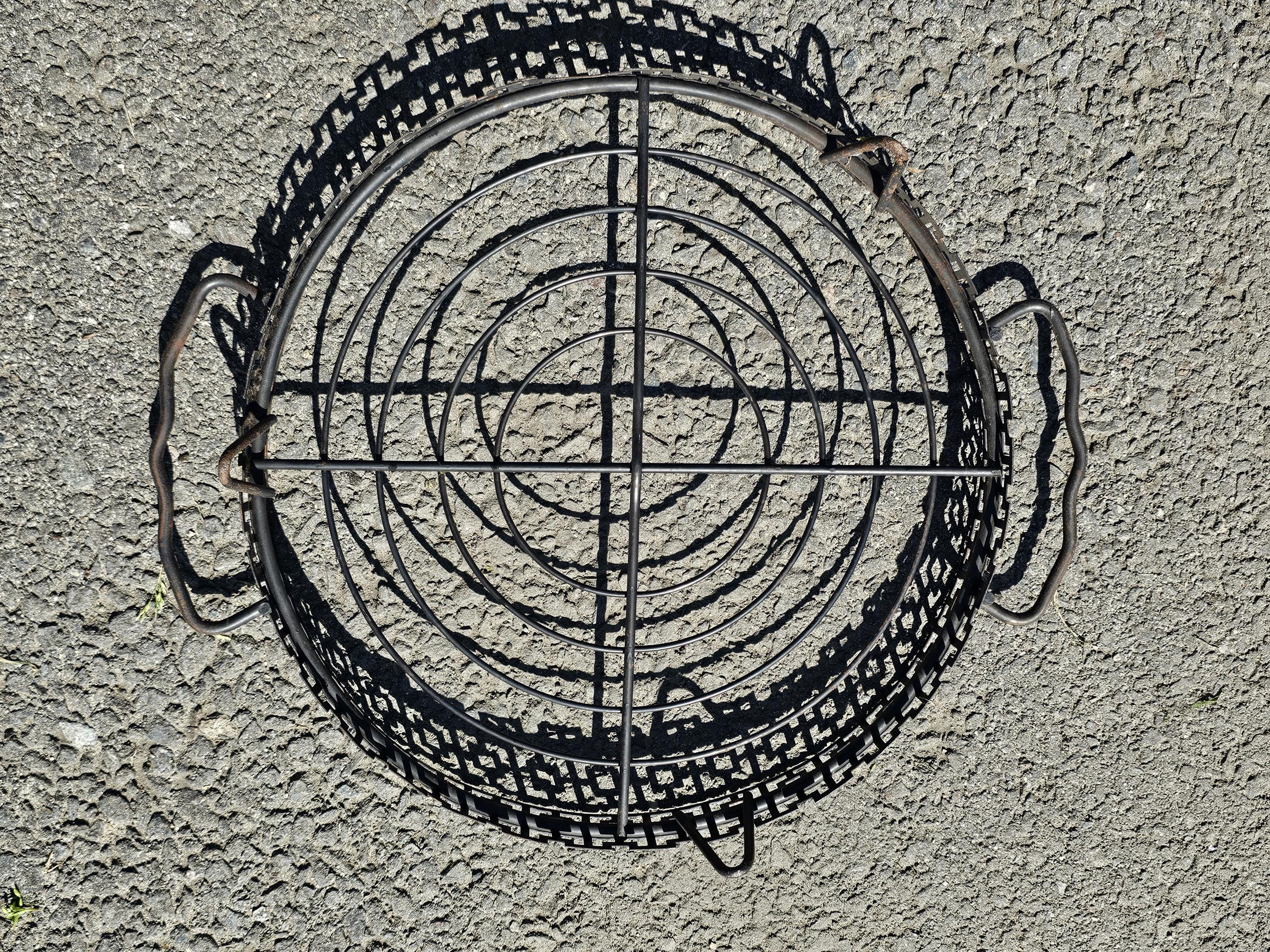 Greek Key Pattern Metal Tray Round Garden Planter with Handles