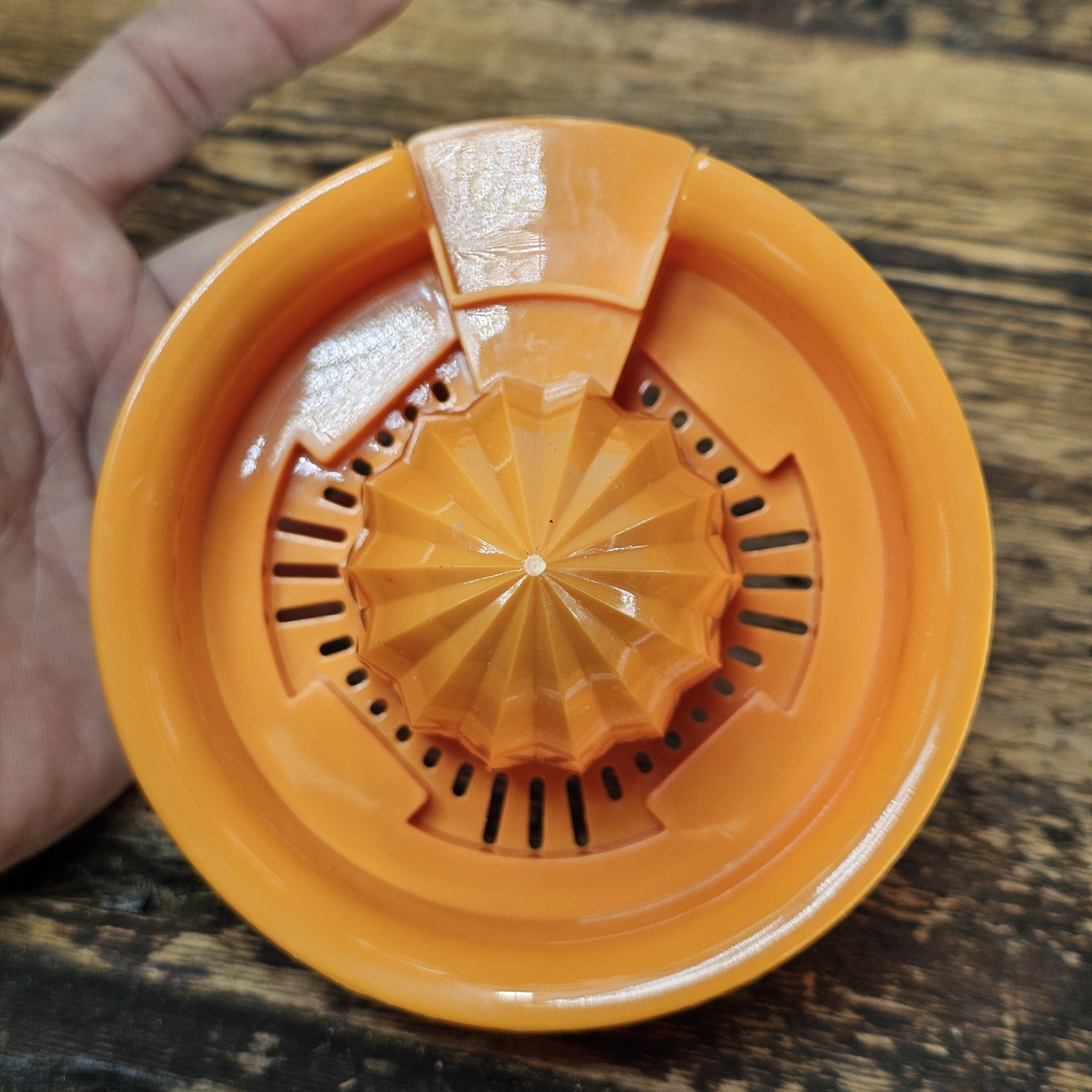 Vintage Gemco Citrus Reamer Hand Juicer with Orange Plastic Top Glass Bottom