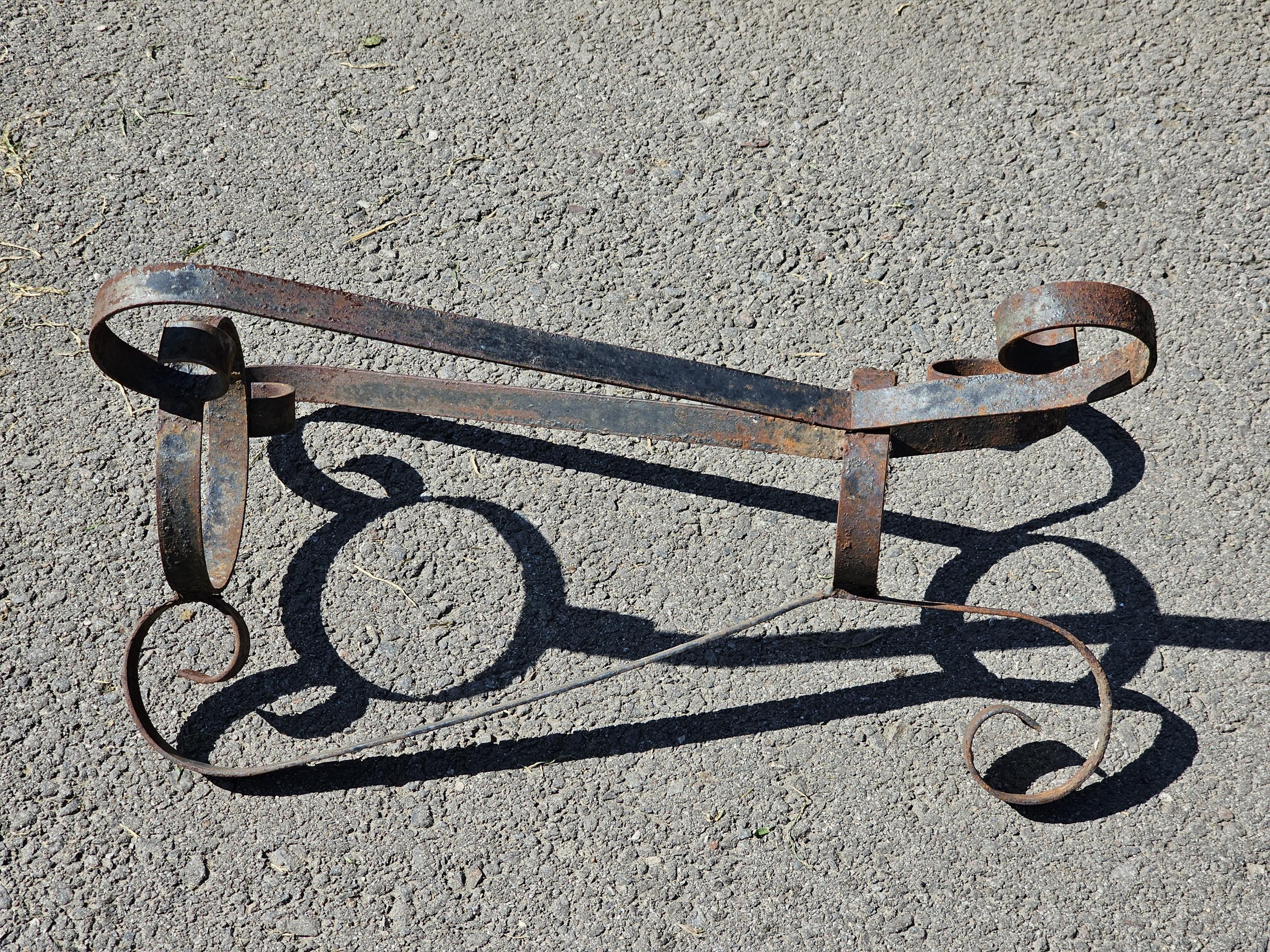 Rusty Scrolled Metal Plant Stand 23"H