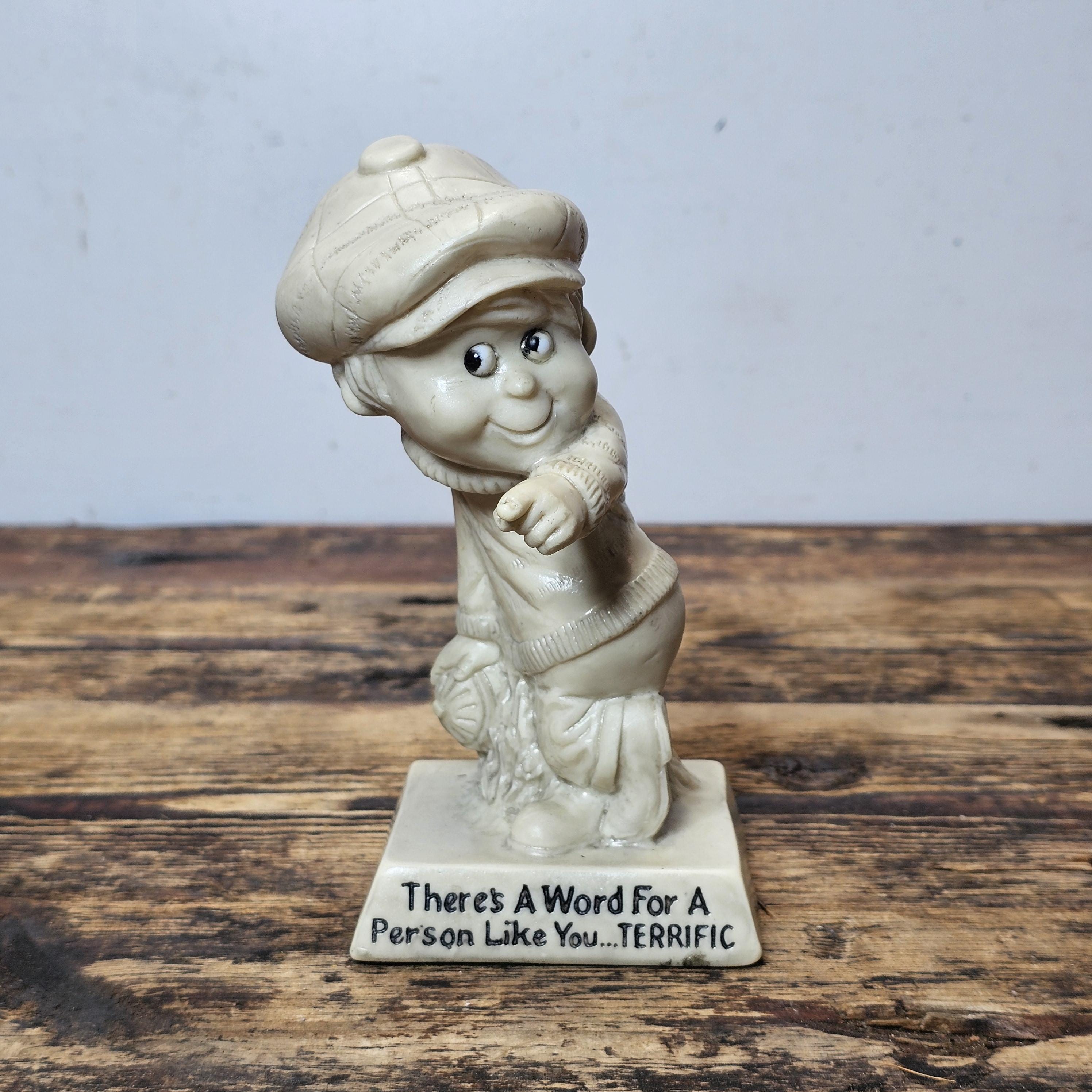 Vintage W&R BERRIES Co. "There's A Word For A Person Like You...TERRIFIC" 6.25"H