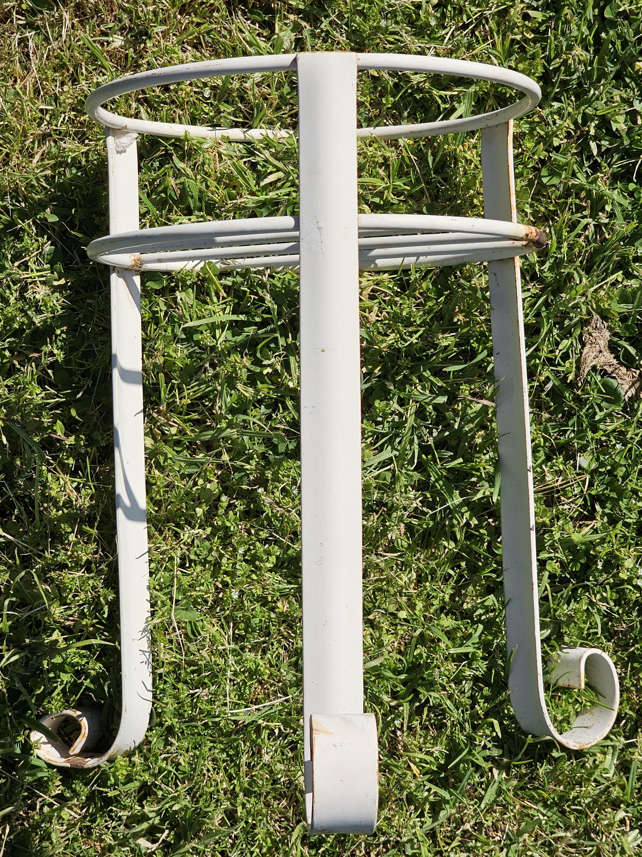 Vintage White Metal Scroll-Foot Plant Stand 15"H