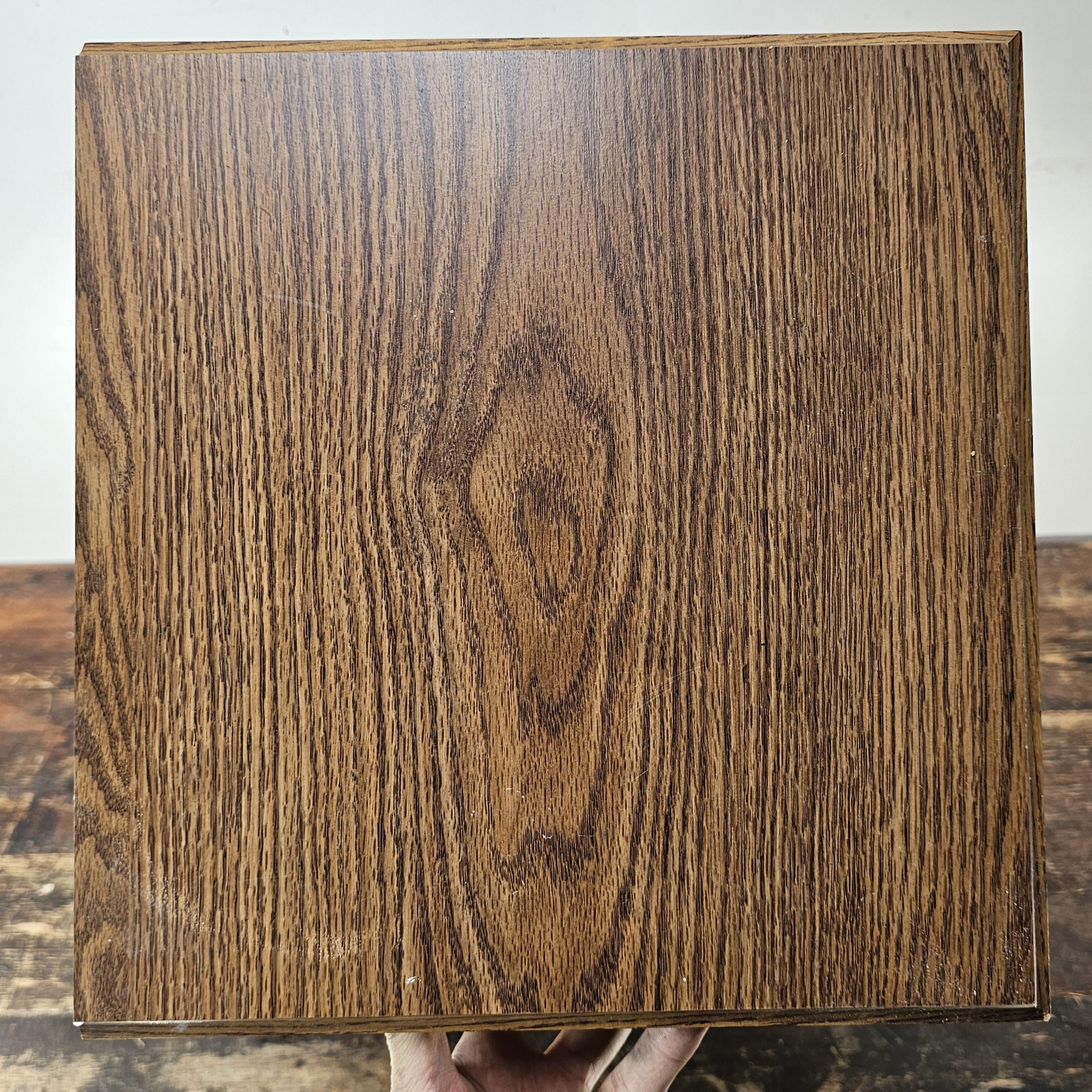 Oak-Look Laminate Nightstand/Side Table Cabinet 27.5"H