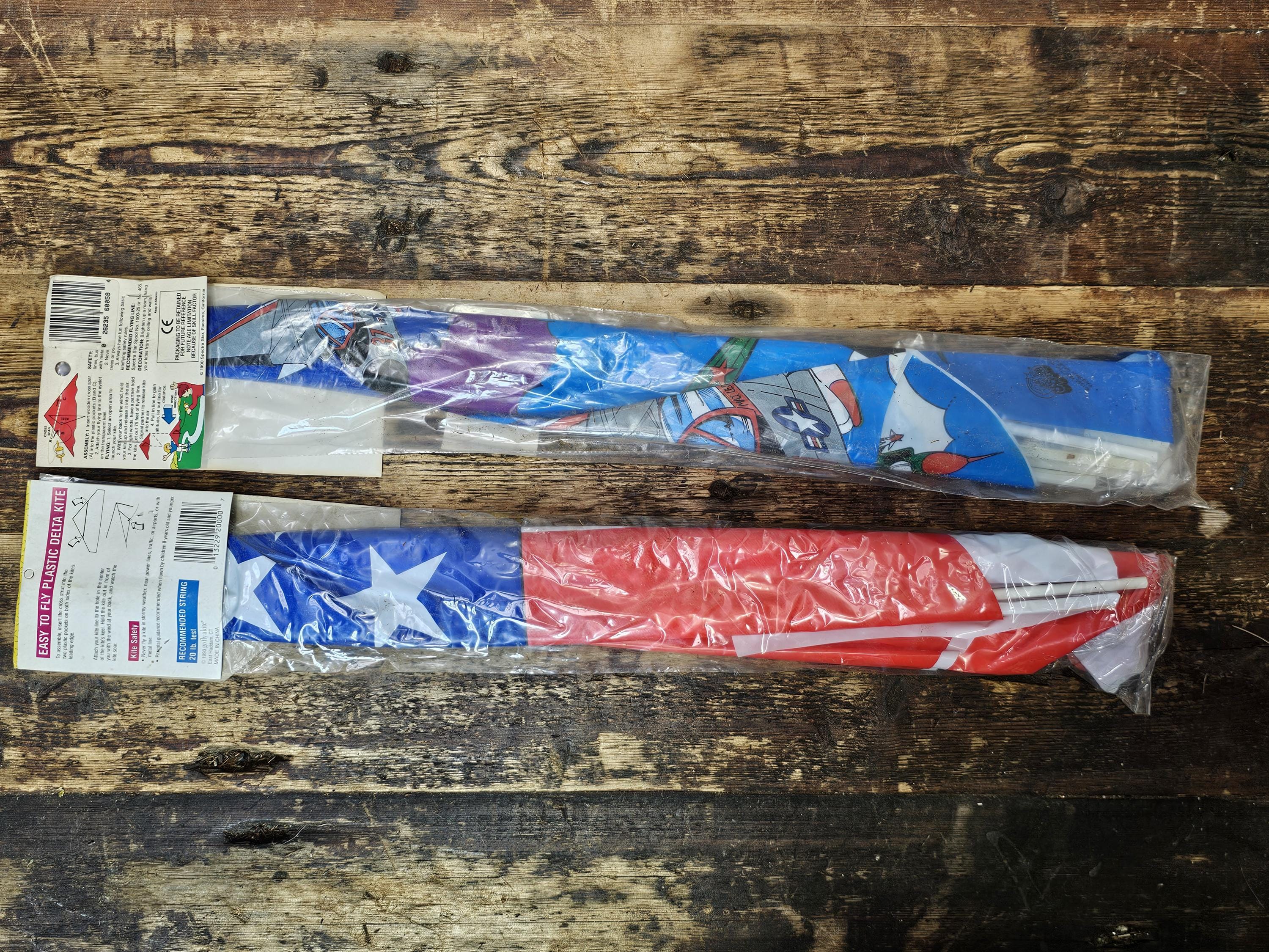 2 NOS Vintage 90s Spectra Star Kite & Go Fly A Kite Delta Wing