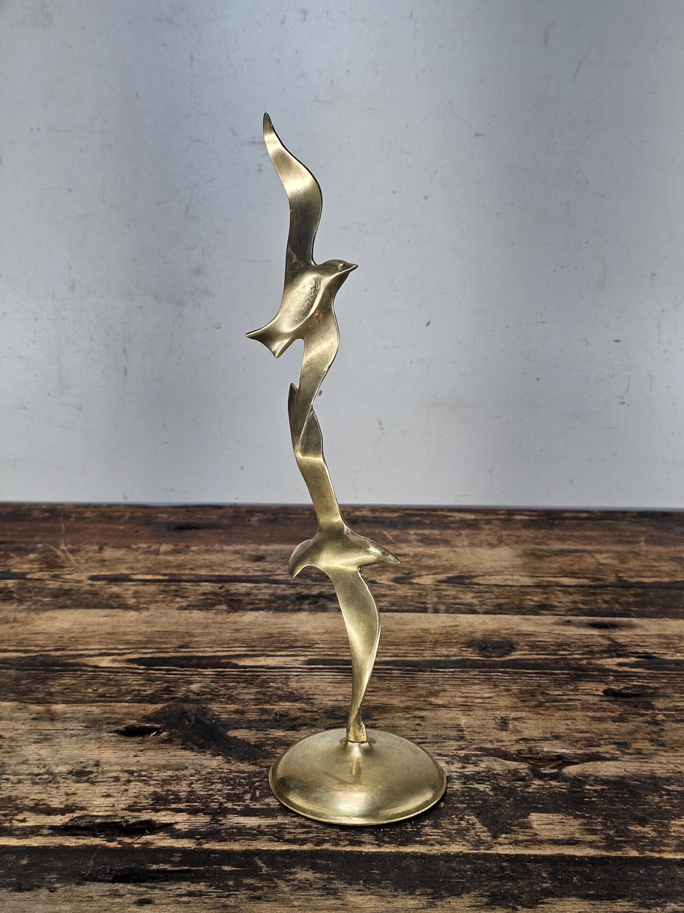 Elegant Mid-Century Modern Brass Seagulls Sculpture | 1970s Penco