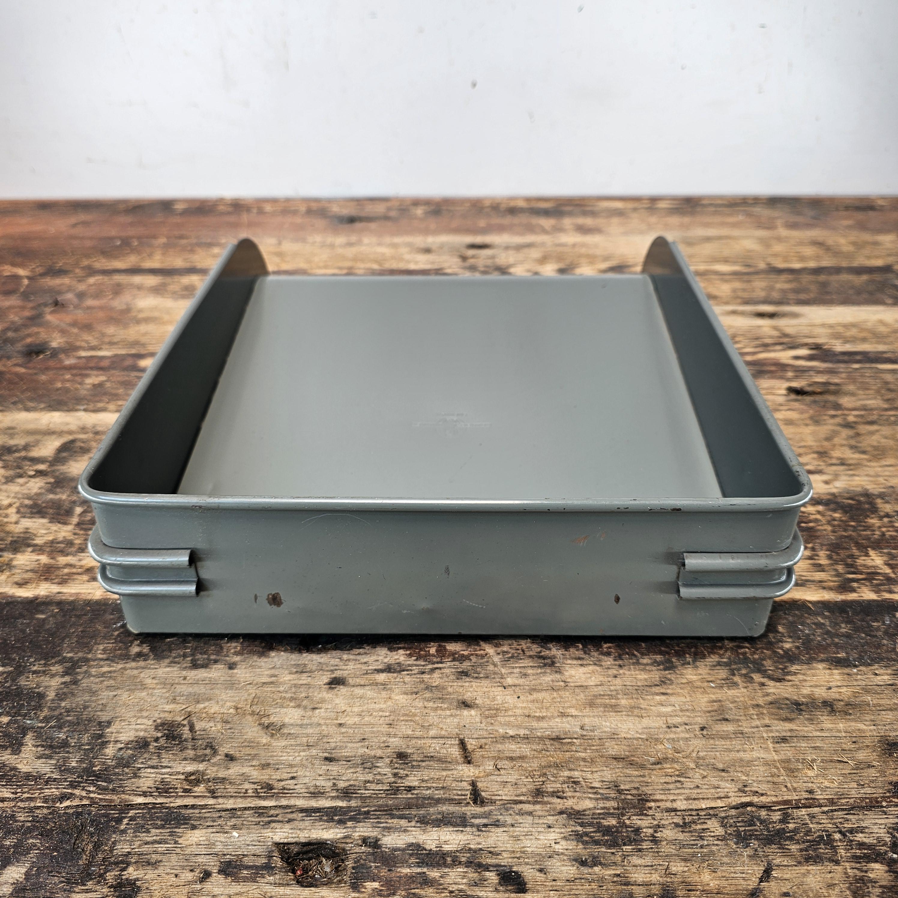 Vintage Globe-Wernicke Metal Paper Tray File Organizer