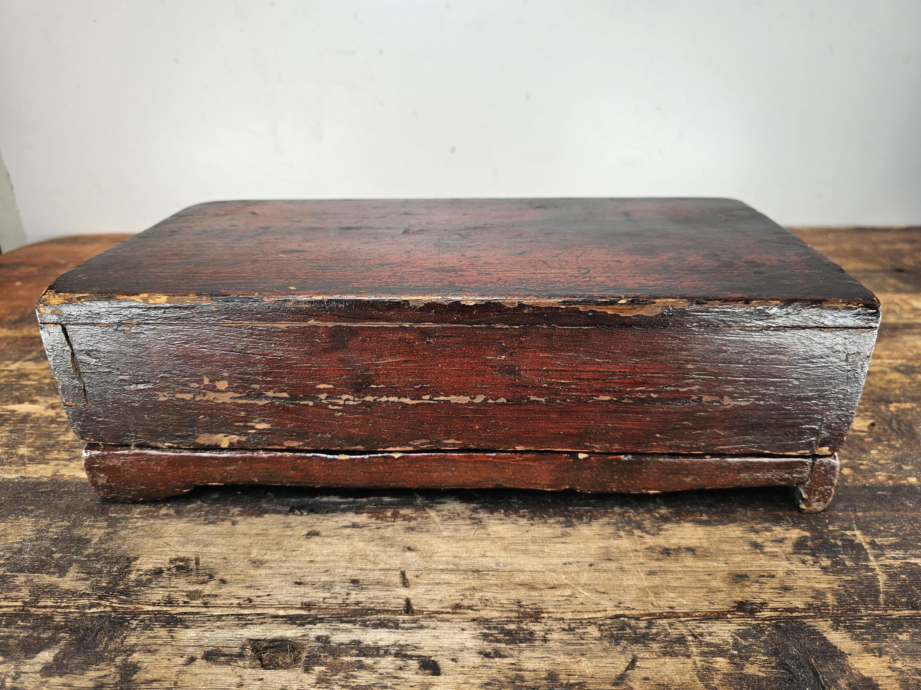 Antique Primitive Wooden Apothecary Box with 8 Wells & Lid