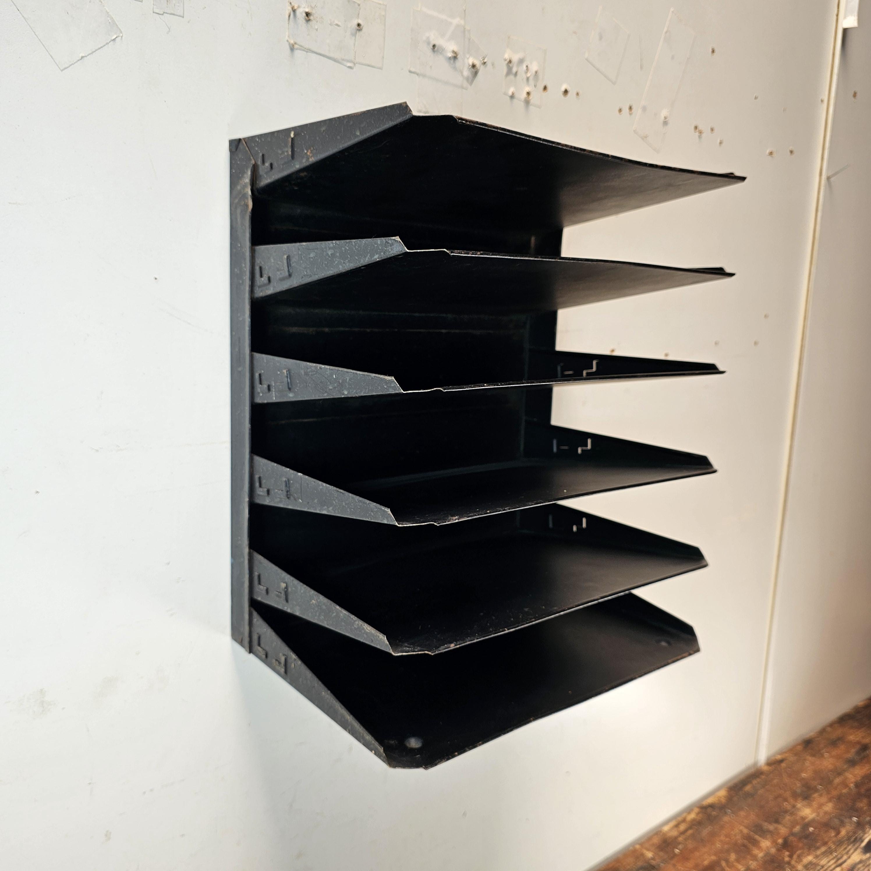 Vintage Hunt Lit-Ning 6-Tier Wall-Mounted / Desktop Steel File Organizer