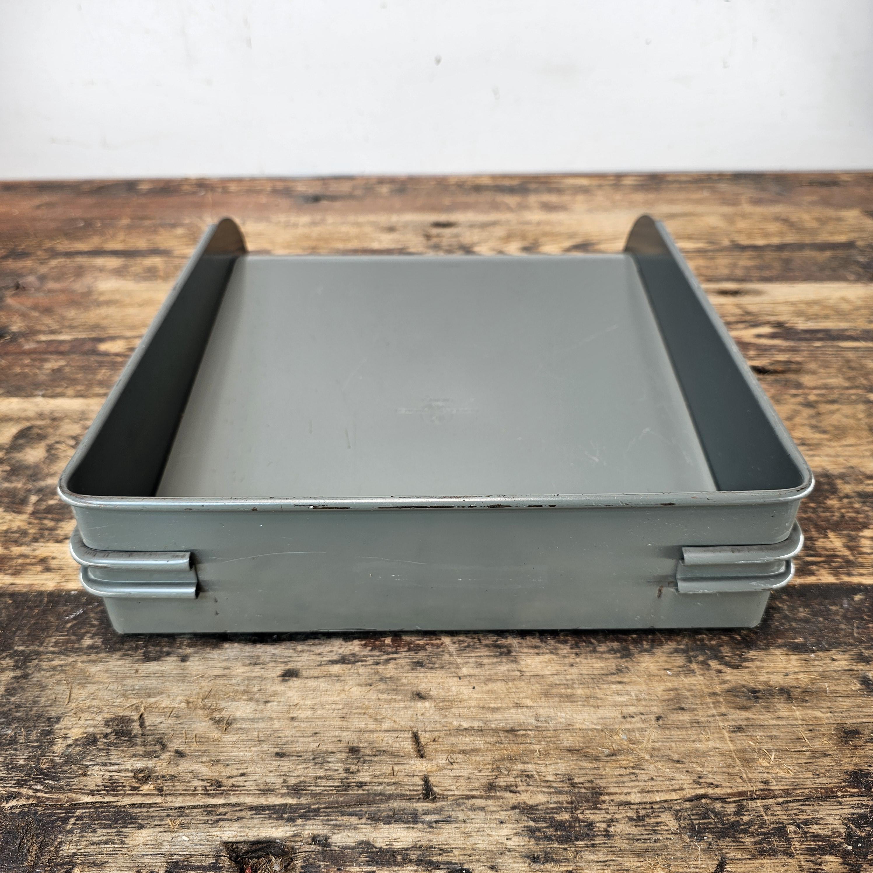 Vintage Globe-Wernicke Metal Paper Tray File Organizer