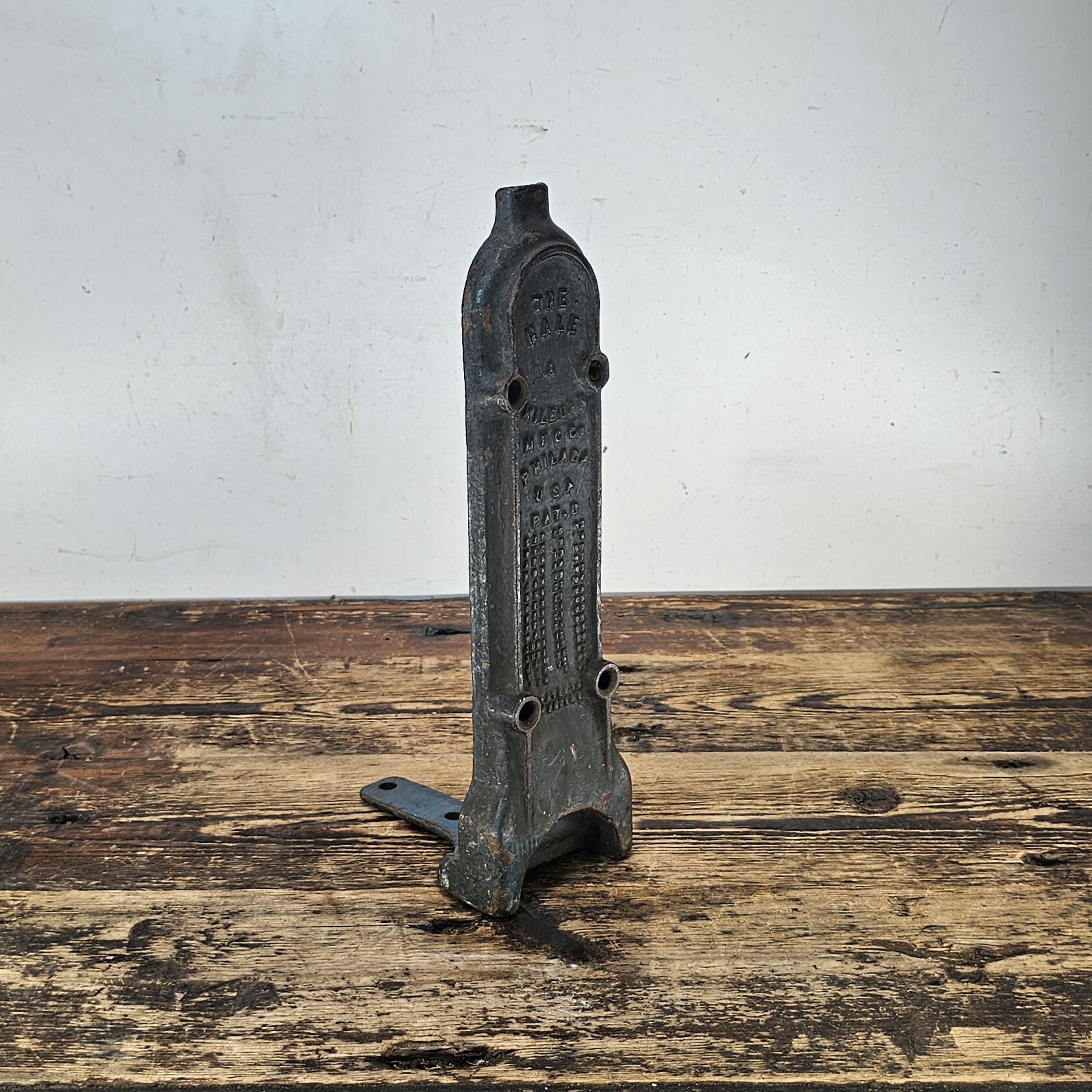 Historic Rail Transport Collectible - Genuine Hale & Kilburn Seat Bracket