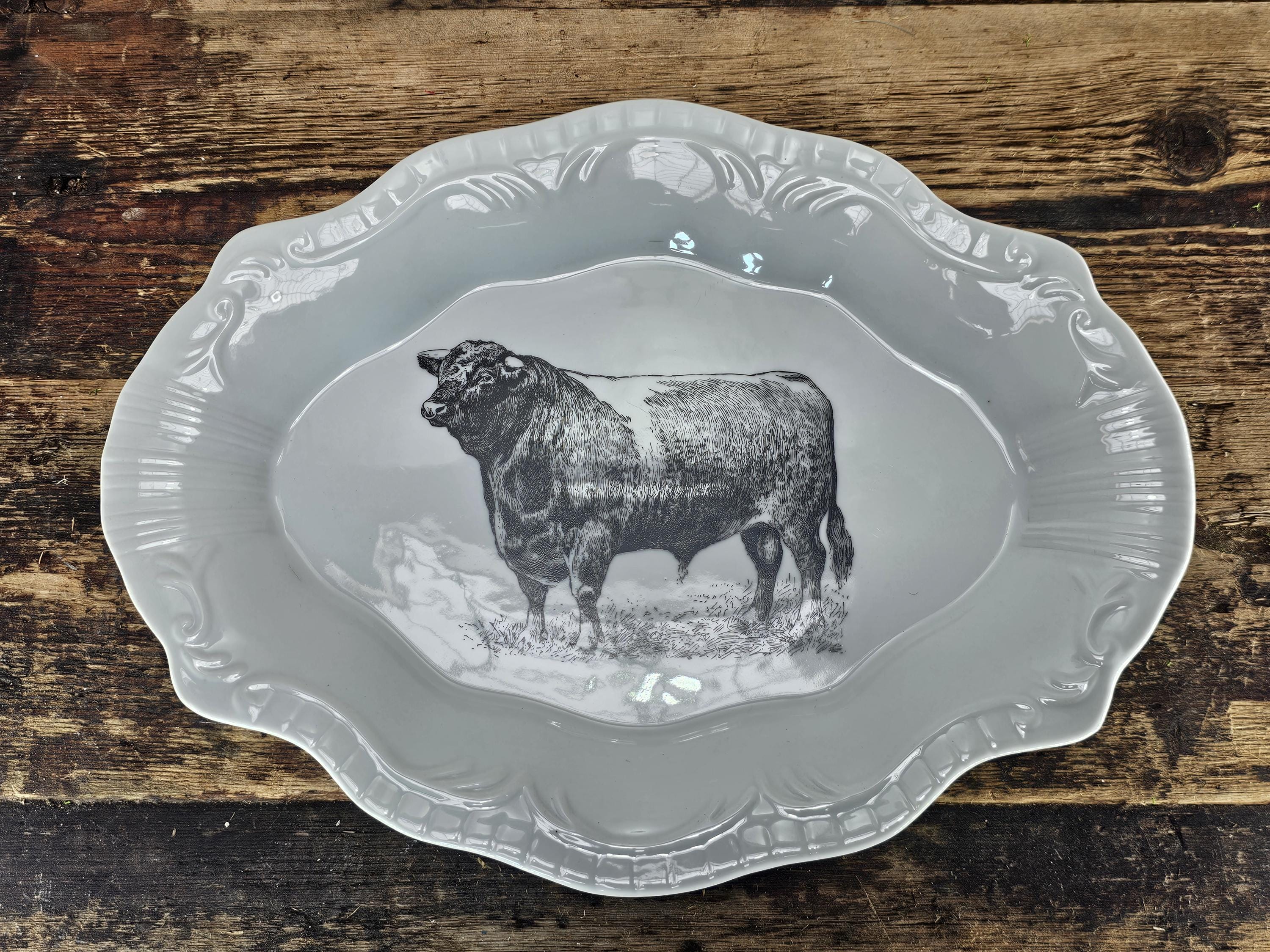 Vintage-Style Decorative Bull Platter / Farmhouse Wall Plate