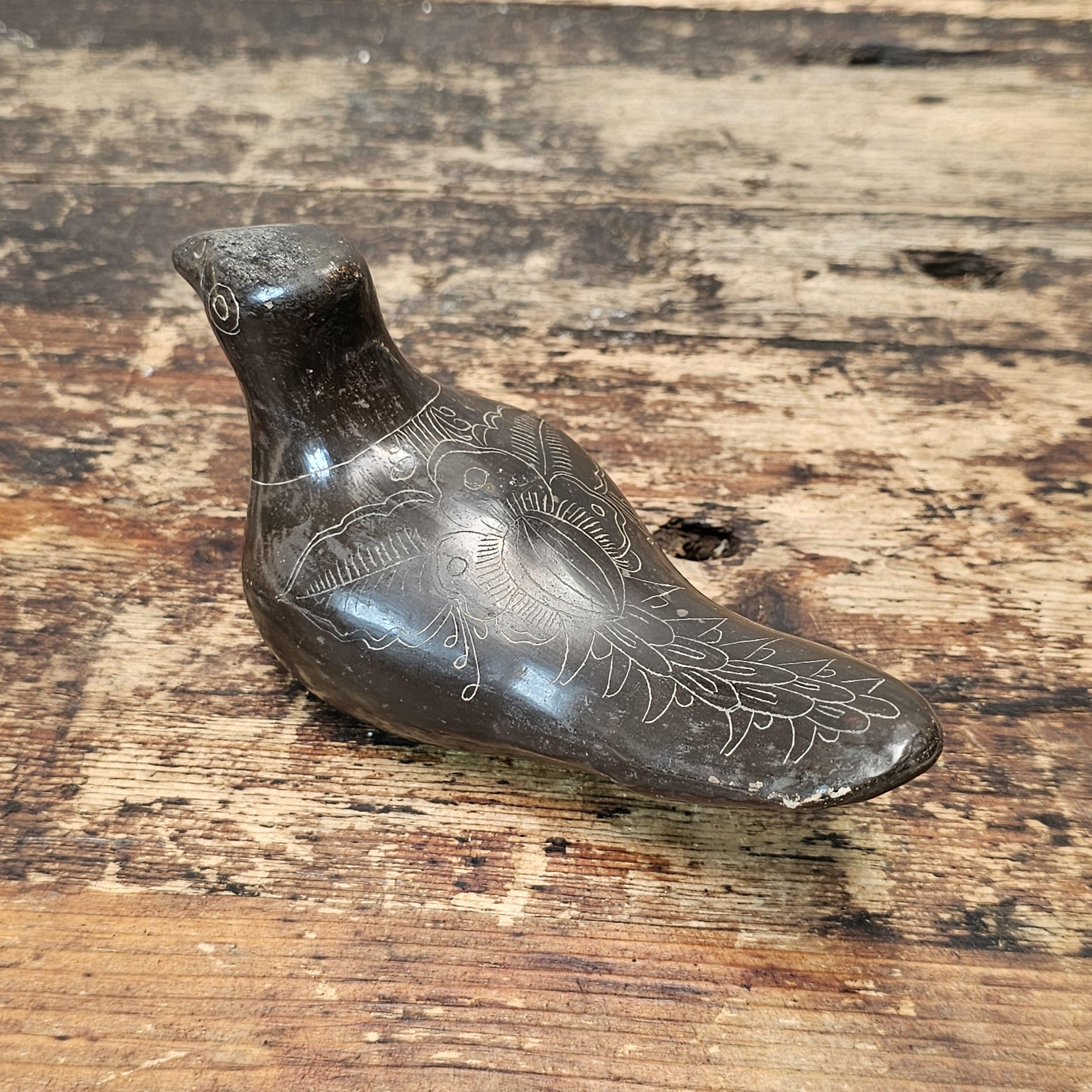 Delicate Tonalá Sgraffito Pottery Bird | Hand-Etched Mexican Folk Art 5.5"L