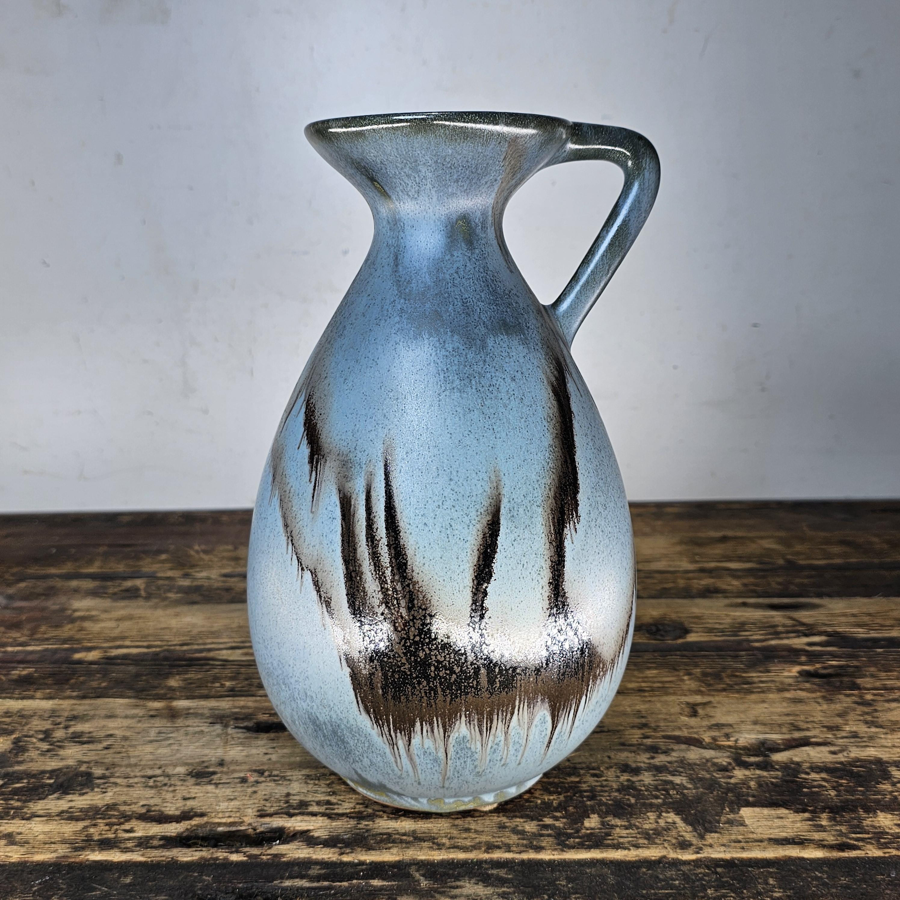 Vintage Blue Mountain Pottery Pitcher / Vase Mid-Century Canadian Art Pottery