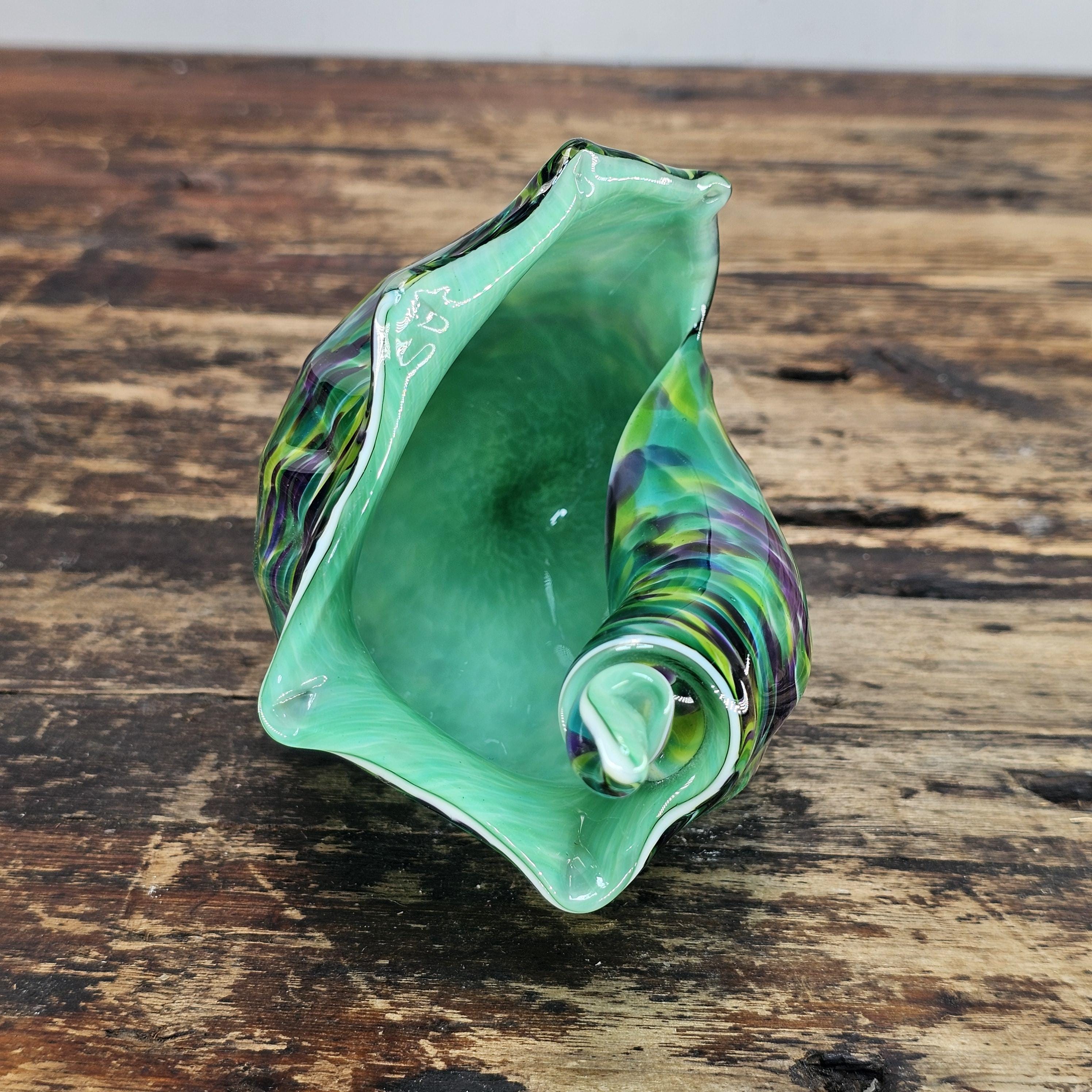 David Smith Blowing Sands Studio Art Glass Conch Shell Sculpture