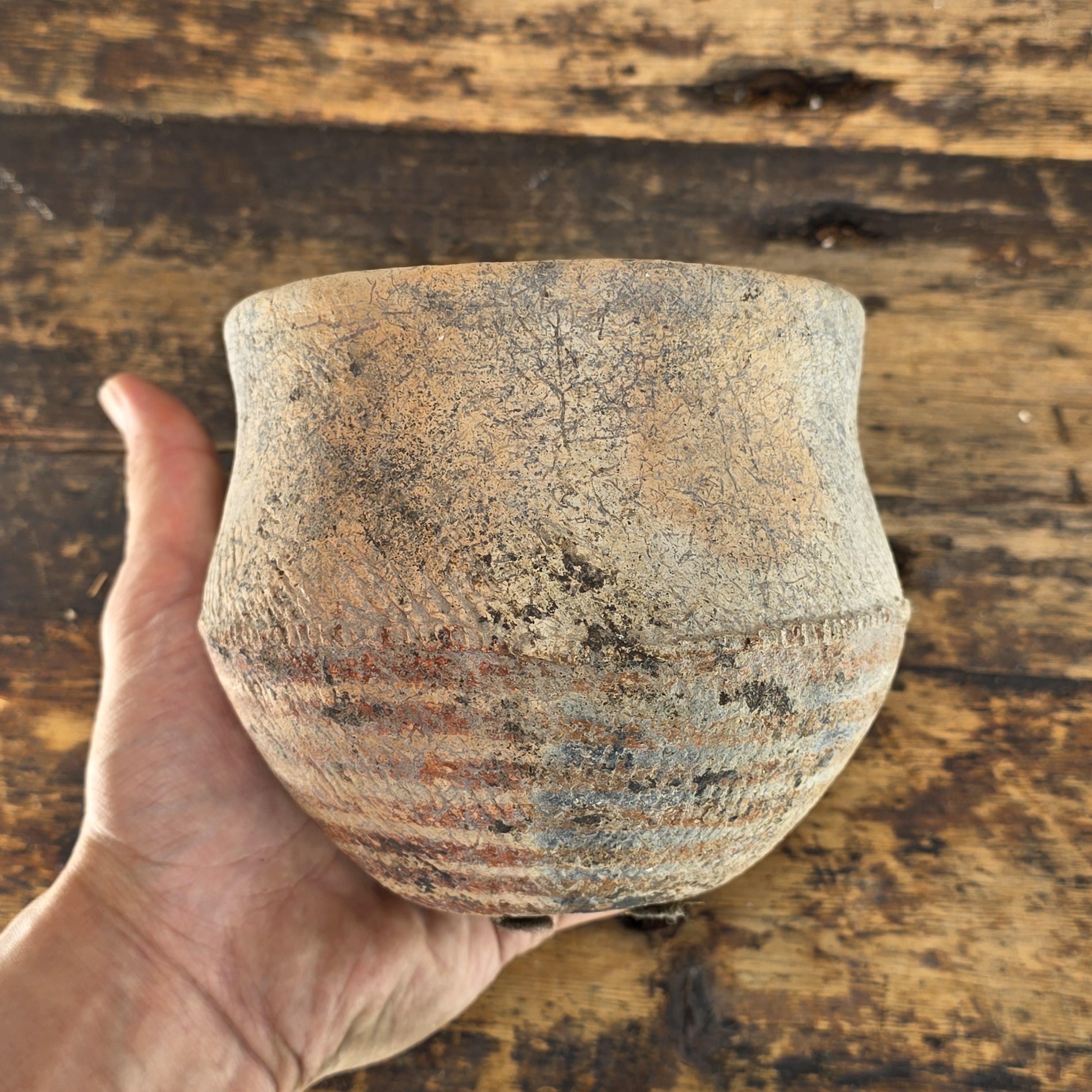 Ancient-Style Red Painted Jar with Cord Impressions East to Central Asian Style