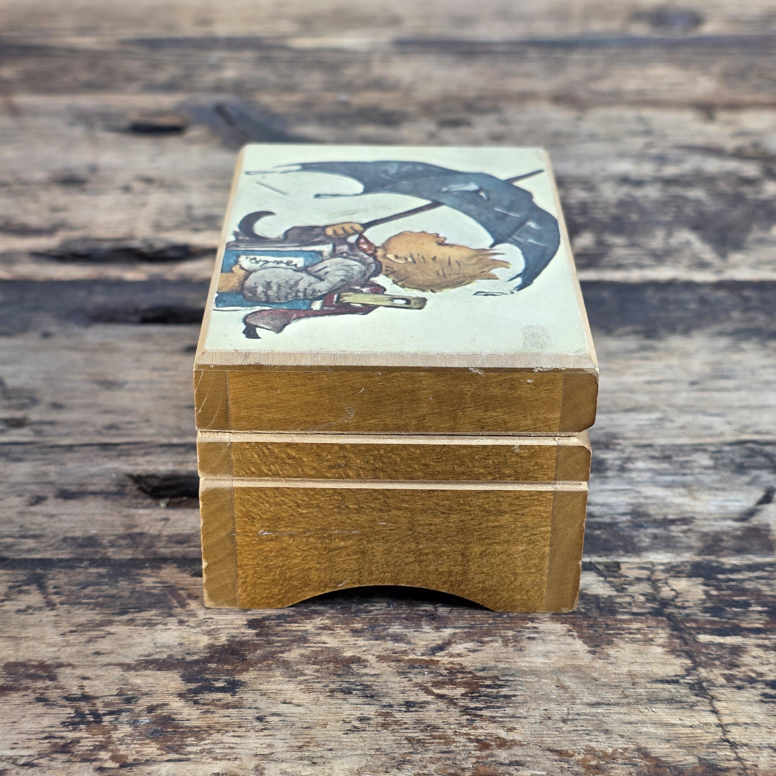 Vintage Linden Wood Music Box - M.I. Hummel Style - Swiss Cuendet Movement