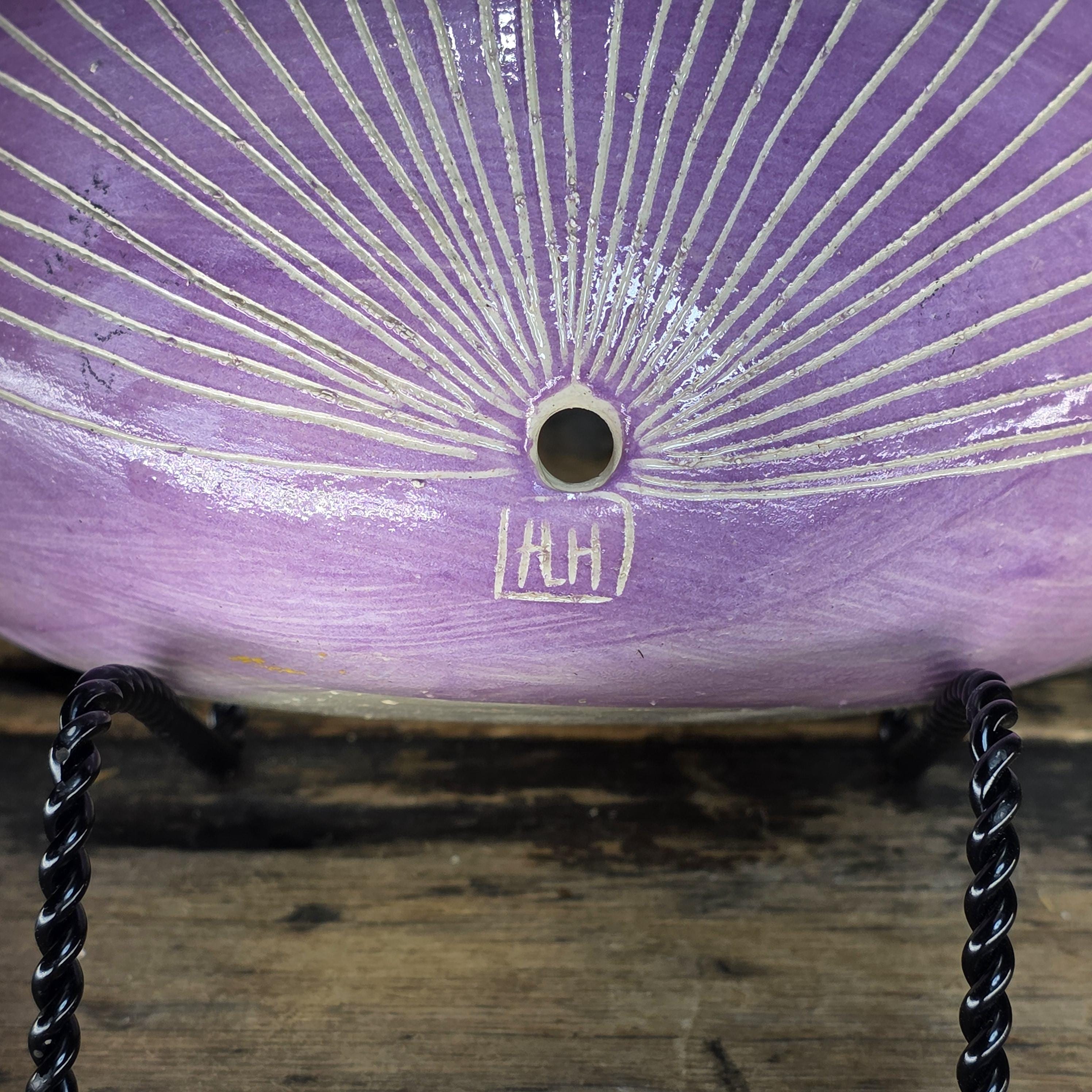 Handmade Terracotta Wall Pocket Wall Planter (Purple, Sgraffito Vertical Lines)