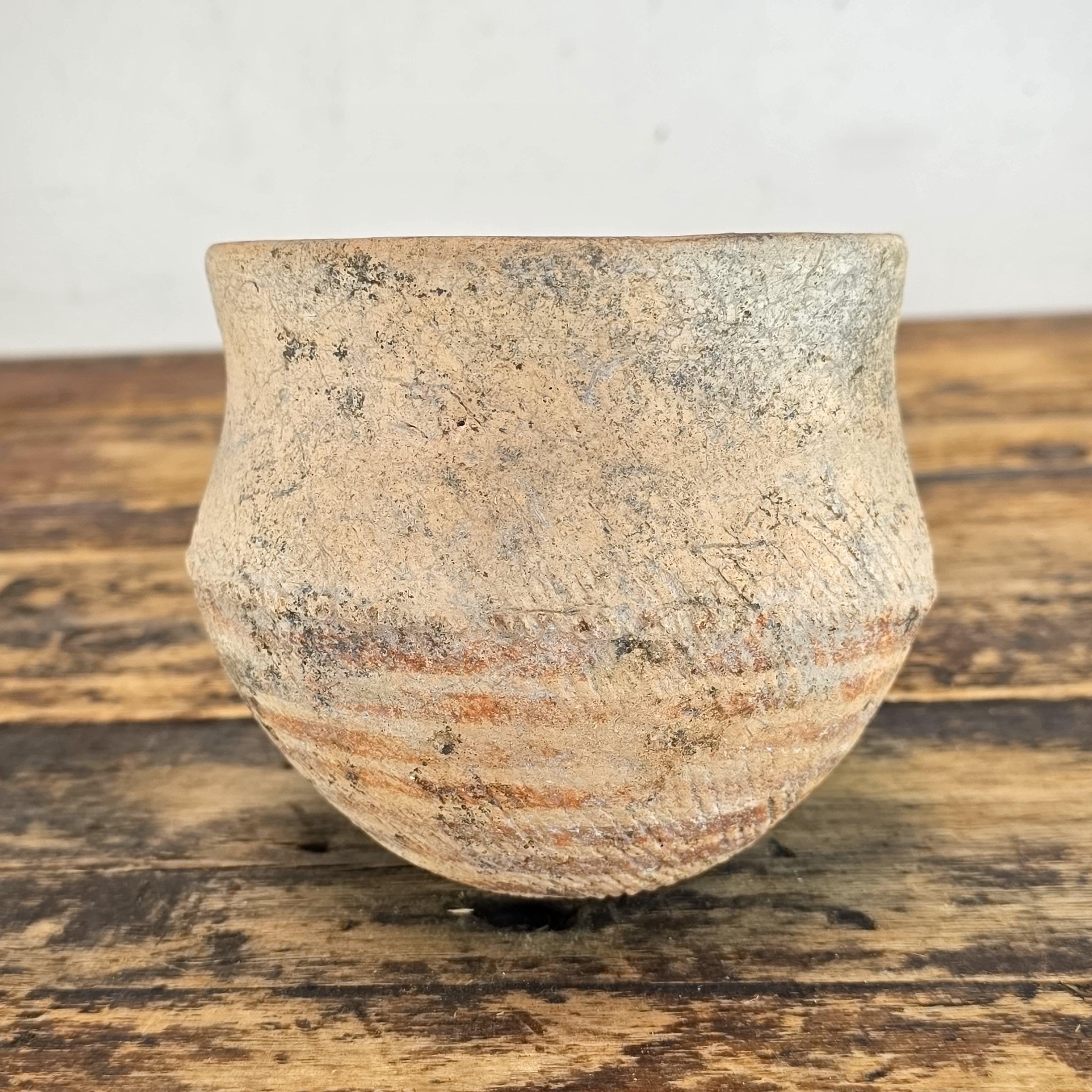 Ancient-Style Red Painted Jar with Cord Impressions East to Central Asian Style