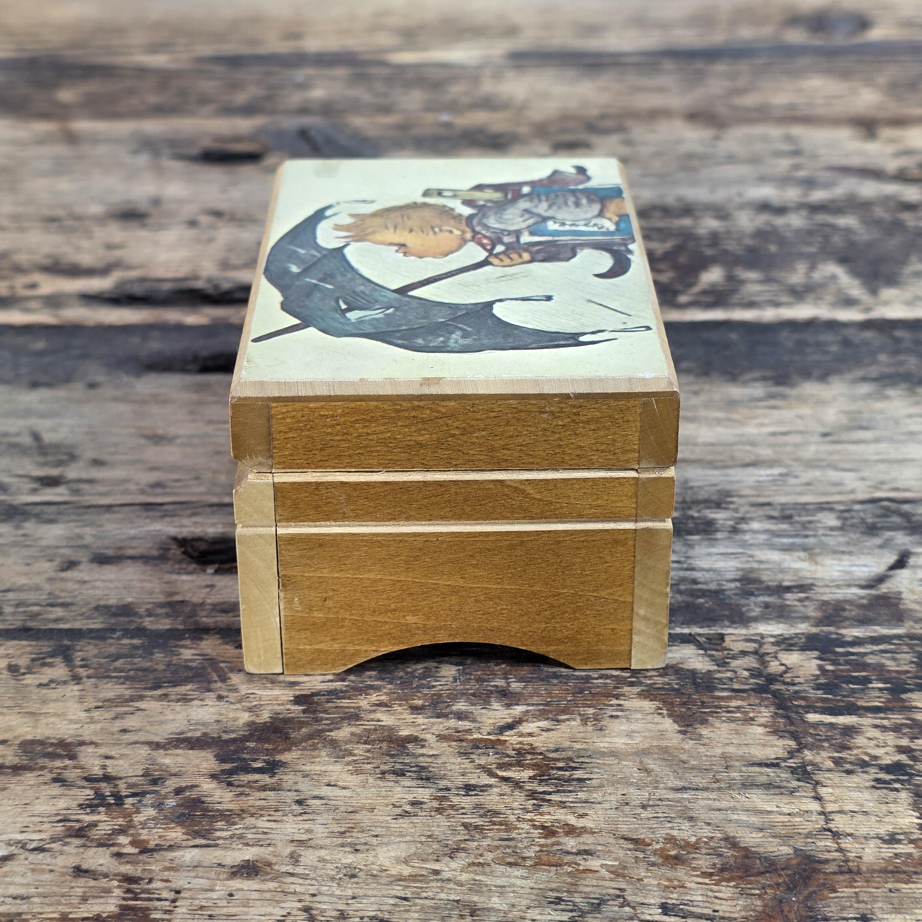 Vintage Linden Wood Music Box - M.I. Hummel Style - Swiss Cuendet Movement