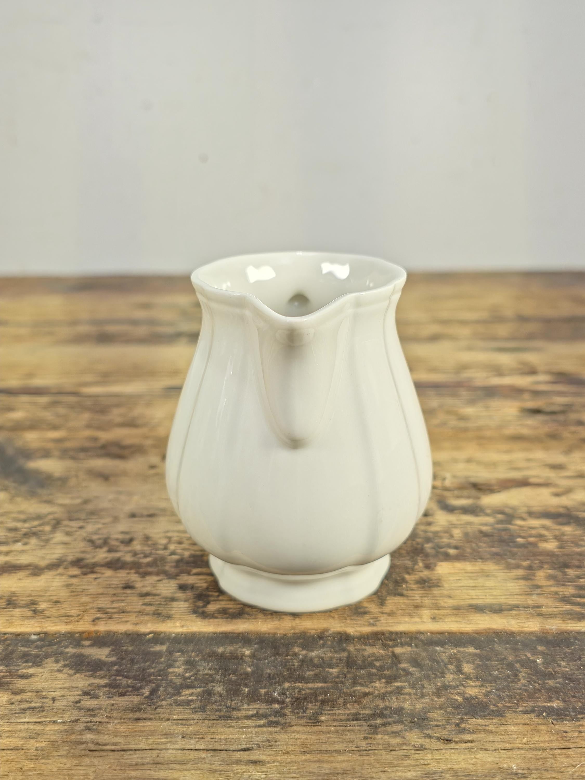 Villeroy & Boch Manoir Pitcher 16 Oz