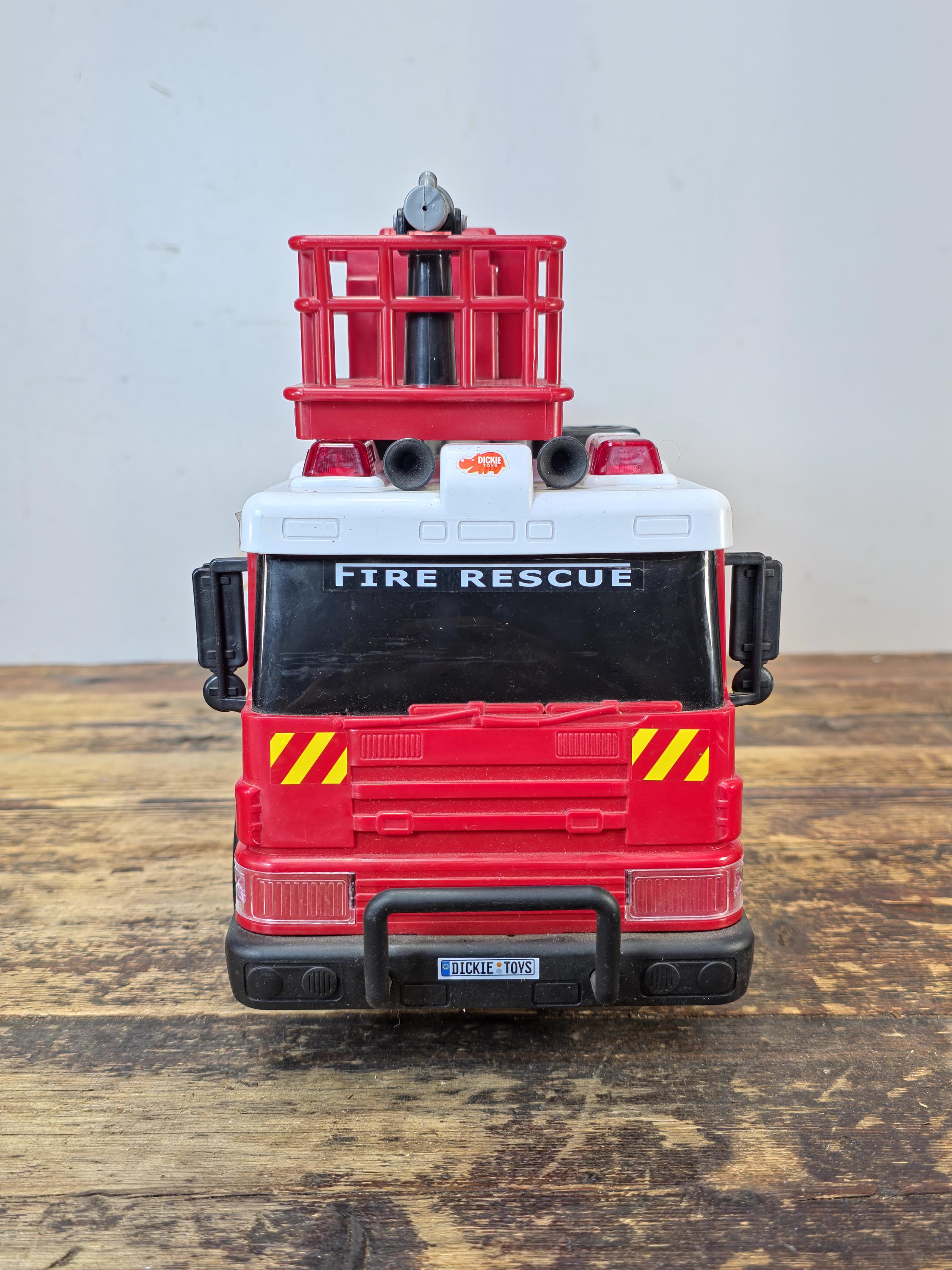 Dickie Toys Light & Sound Fire Rescue Truck No.35
