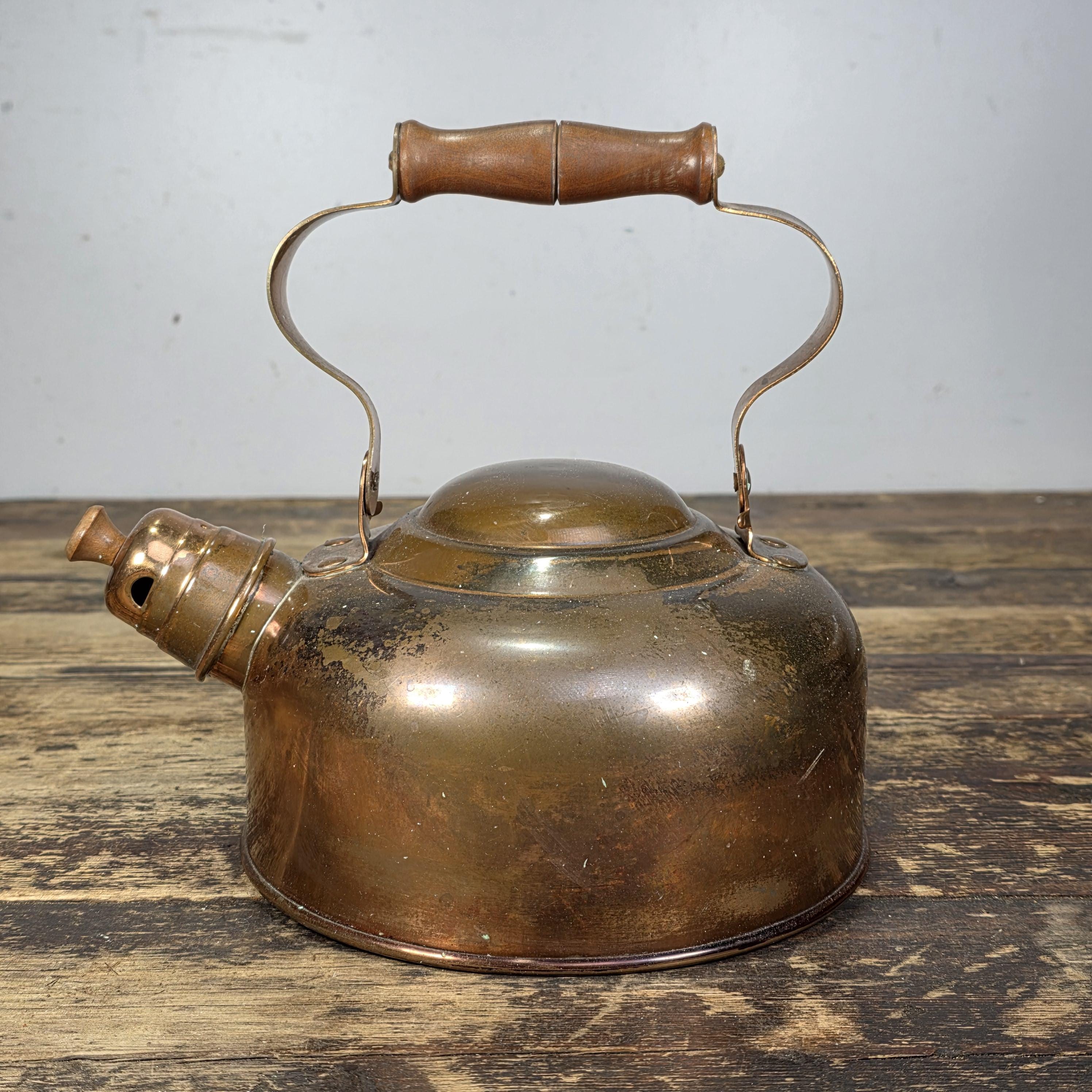 Vintage ODI Solid Copper Kettle with Wooden Handle – Made in Portugal, 1960s–70s