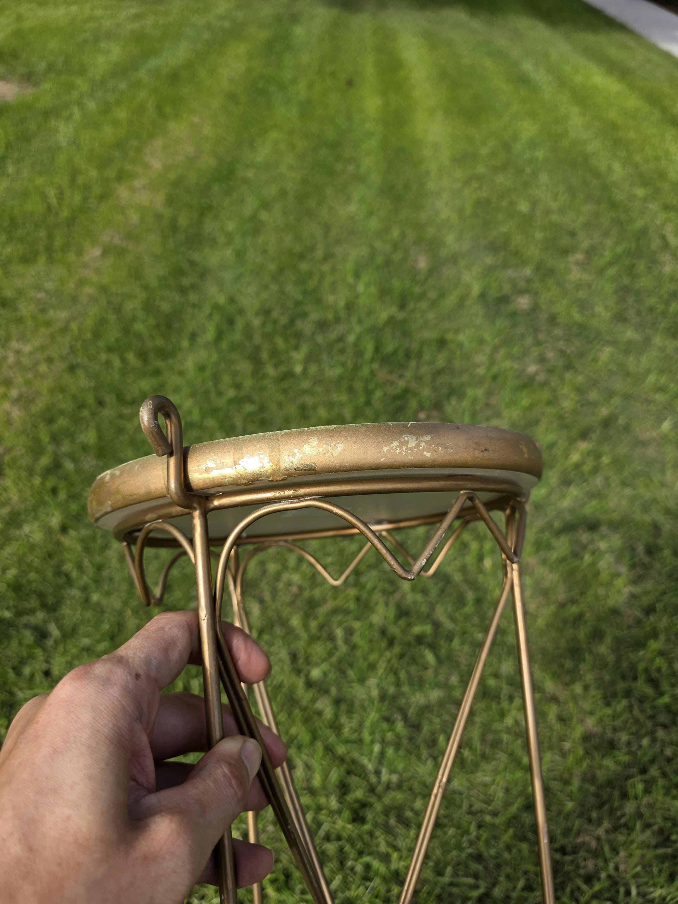 Vintage Rose Motif Accent Table – Wooden Top × Gilded Metal Base