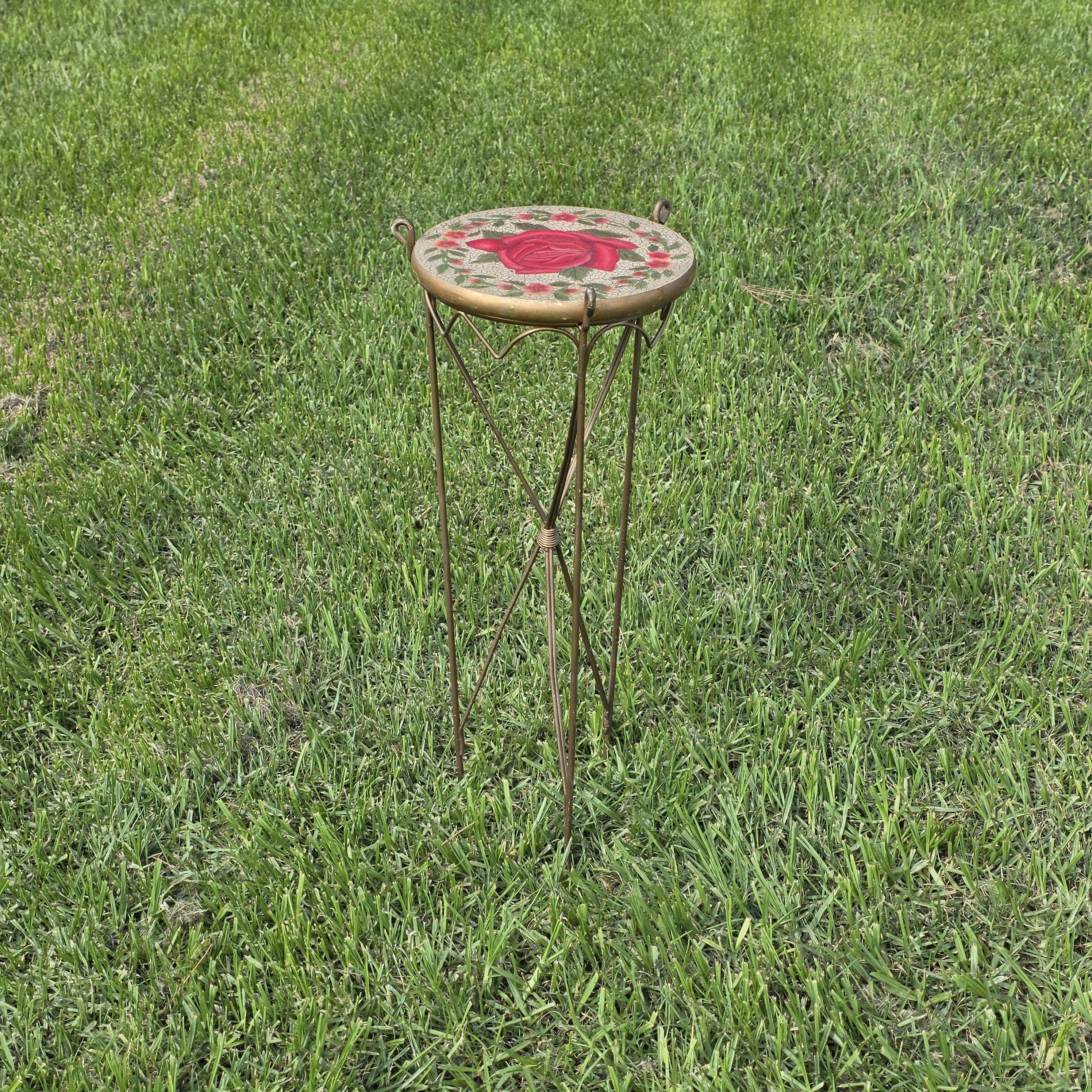 Vintage Rose Motif Accent Table – Wooden Top × Gilded Metal Base