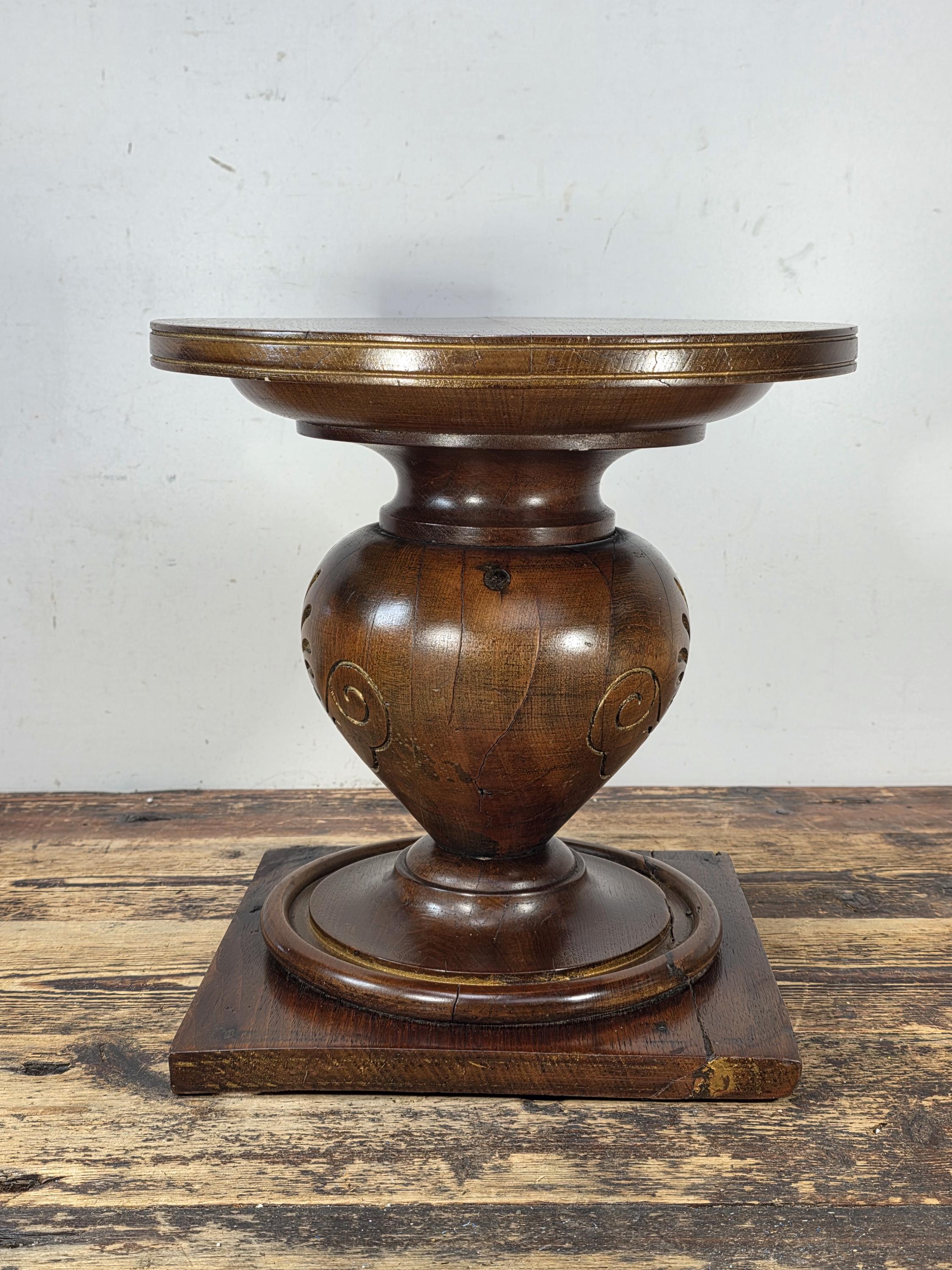 Vintage Hand-Carved Wooden Pedestal / Plant Stand — Mahogany Tone Finish 12"T
