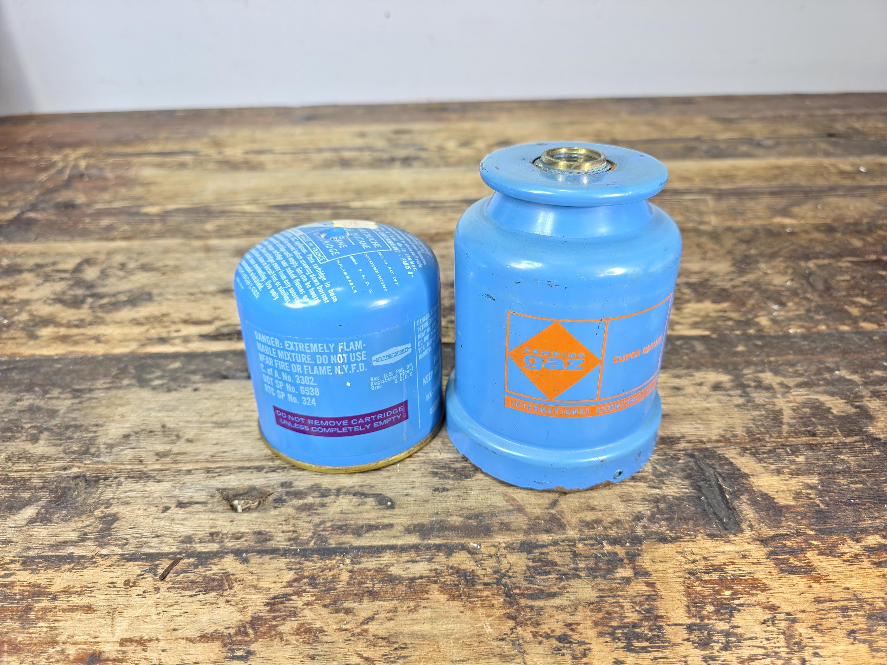 Vintage Camping Gaz “Super Bleuet” Portable Gas Stove – 1970s–80s, France