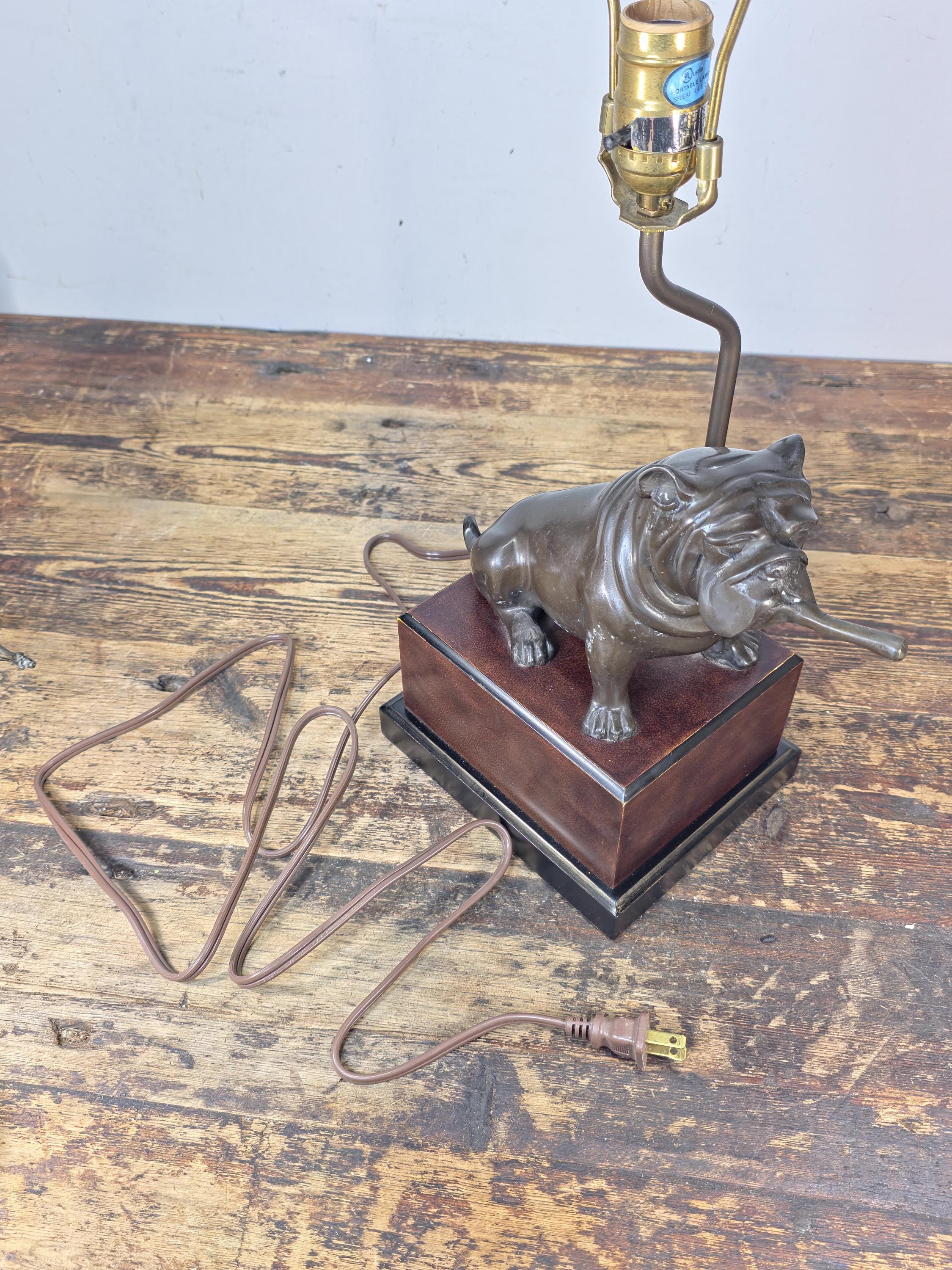 Vintage Bronze-Tone Metal Bulldog Table Lamp — SF Bay Trading
